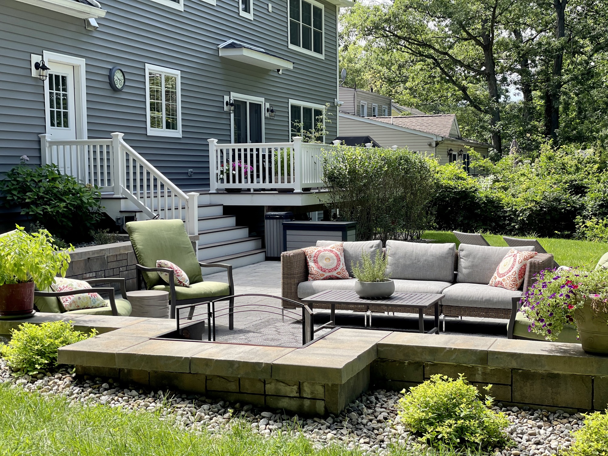 Family-Friendly Patio in New Jersey - Photo 3