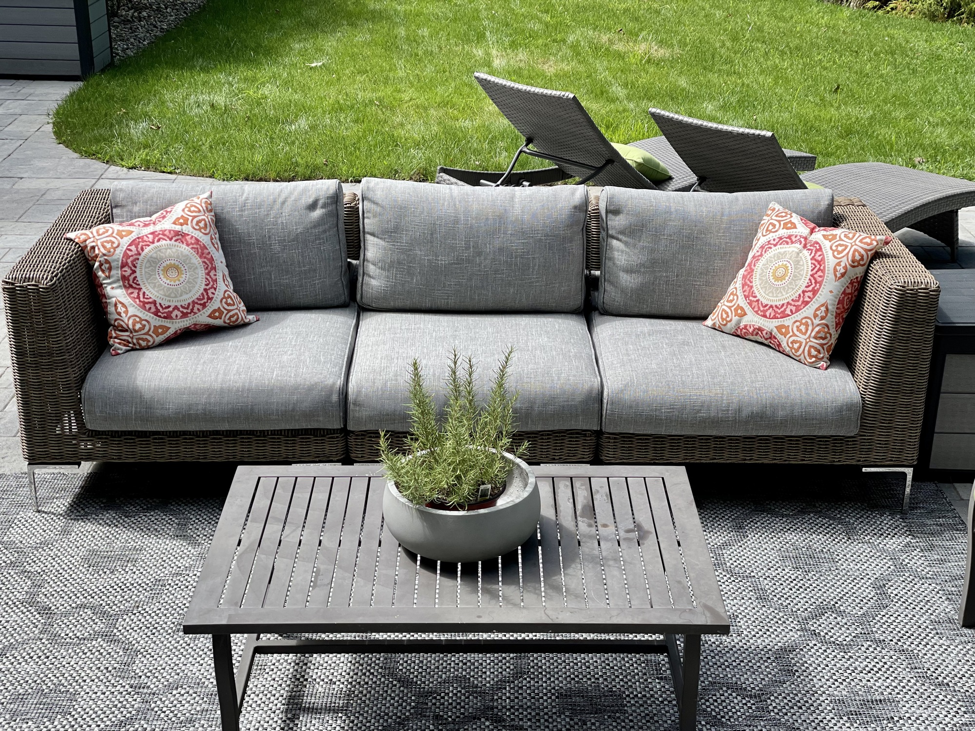 Family-Friendly Patio in New Jersey - Photo 6