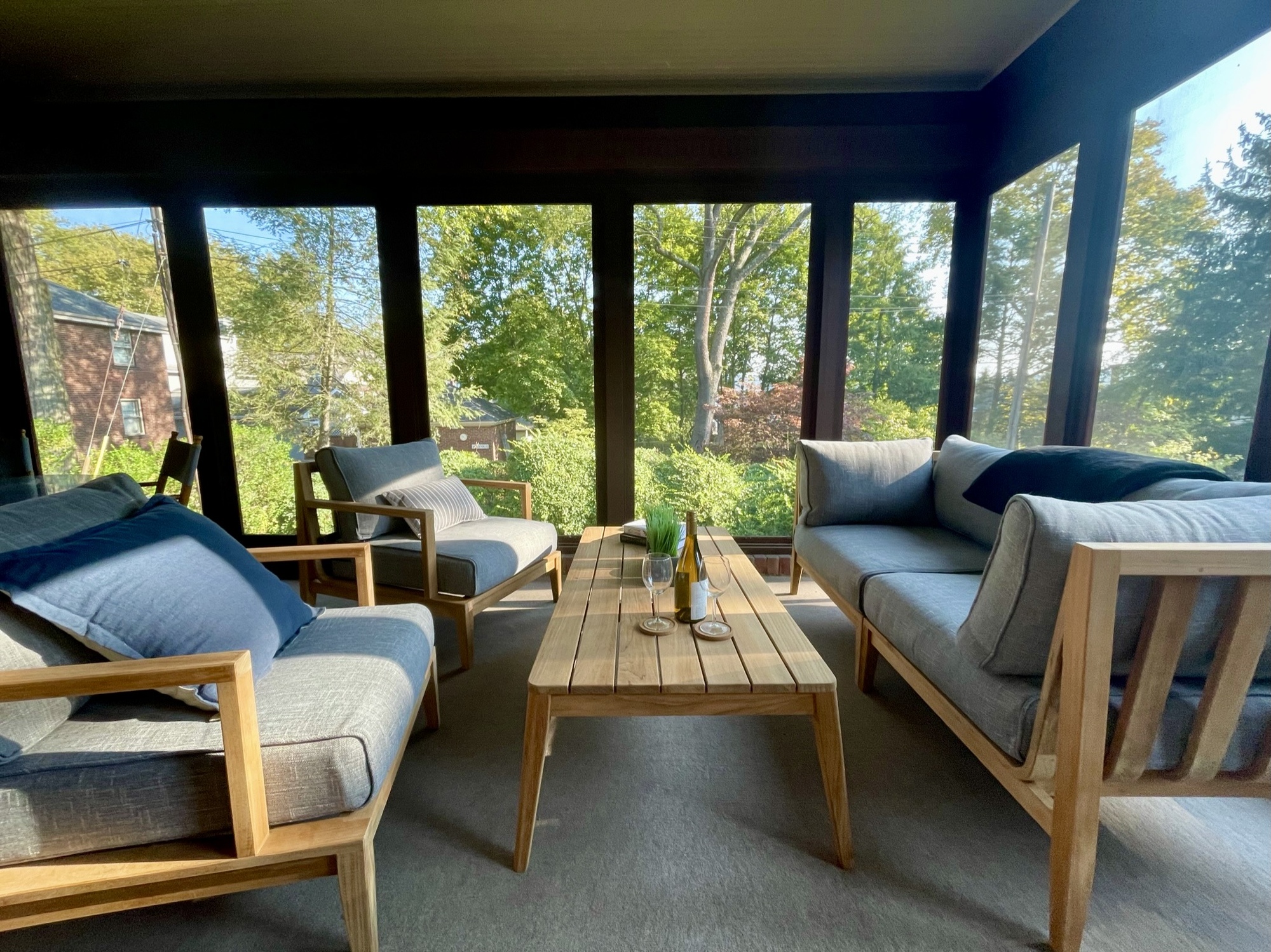 An All-Weather Screened-in Porch in Pittsburgh - Photo 3