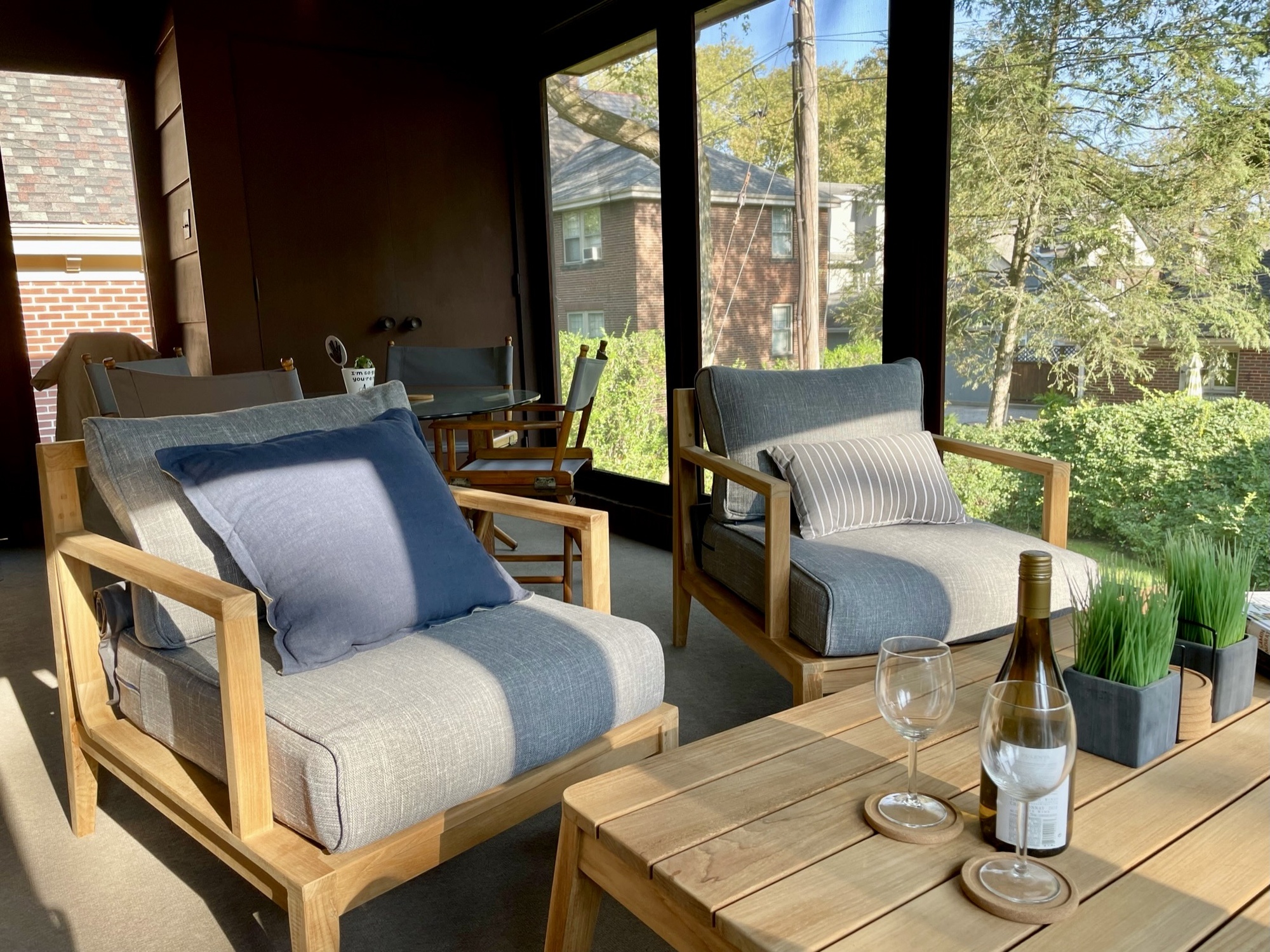 An All-Weather Screened-in Porch in Pittsburgh - Photo 4