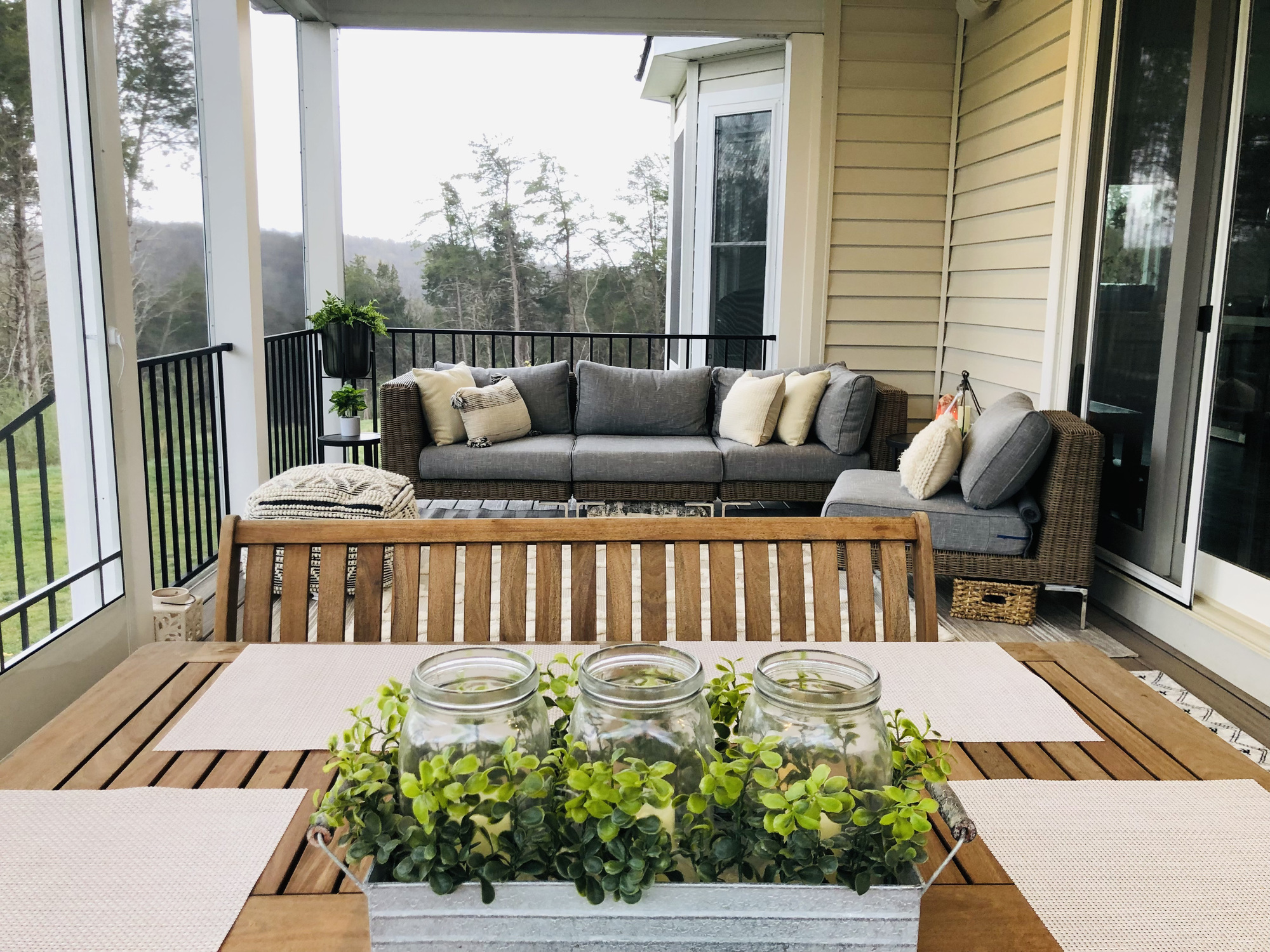 A Family of 5’s Screened-In Lanai in Virginia - Photo 4