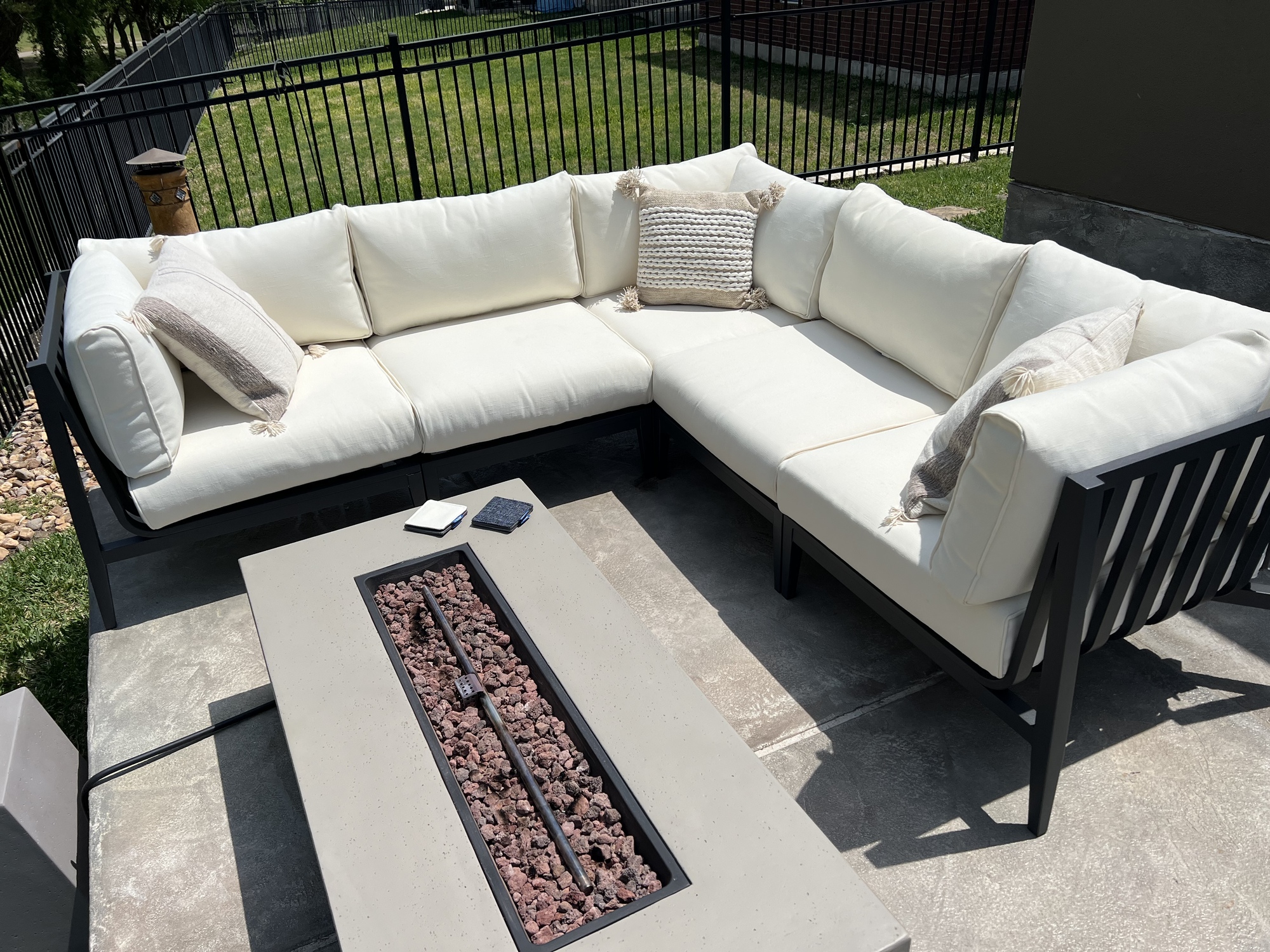 A Poolside Patio on the 17th Green - Photo 3