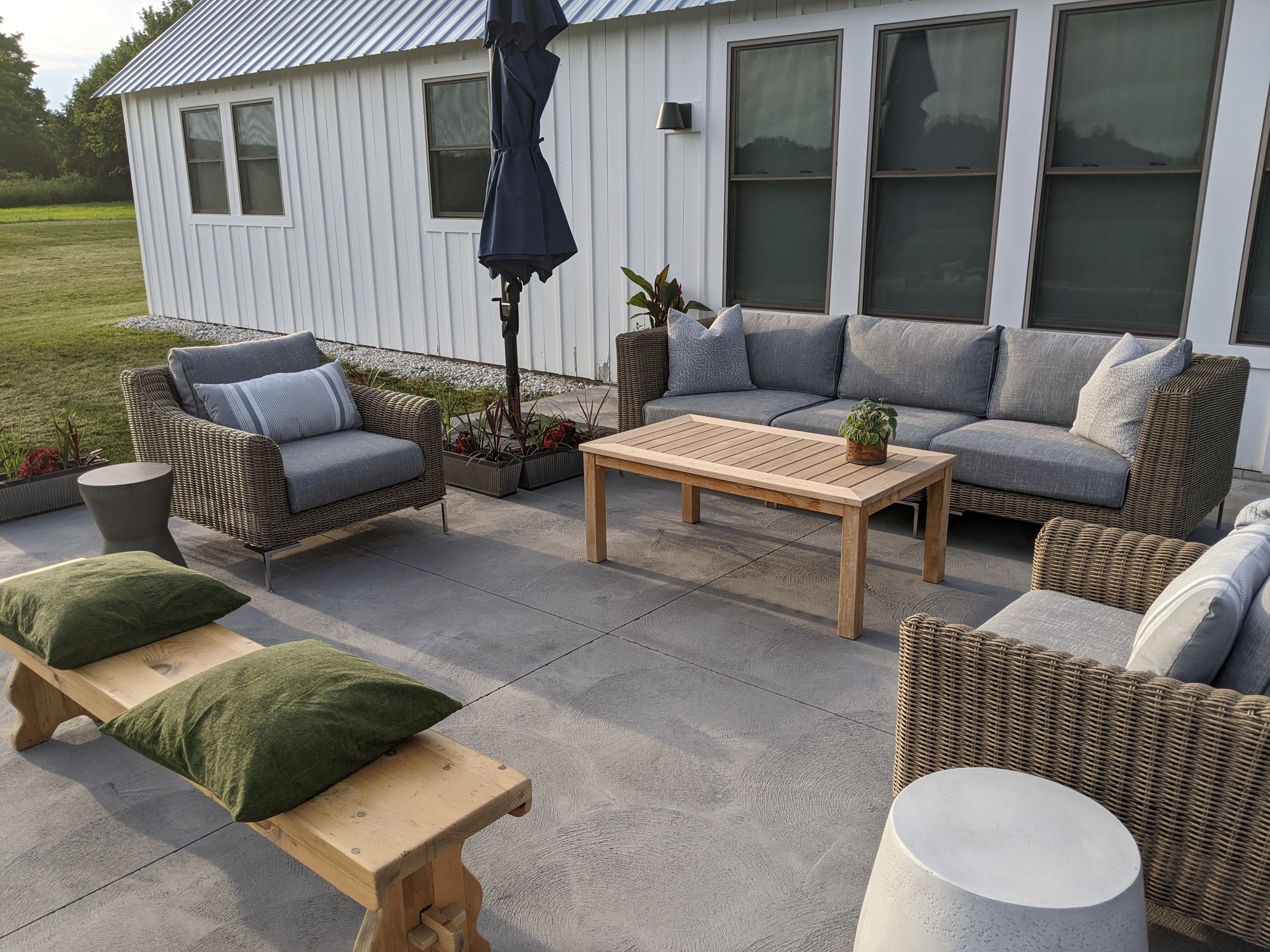 Two Soccer Fans’ Gorgeous Patio Overlooking a Pond - Photo 3