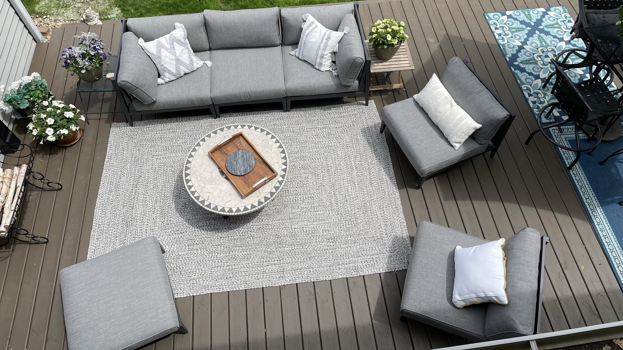 An Artist’s “Ginormous” Lakeside Deck in Urbana, IL - Photo 4