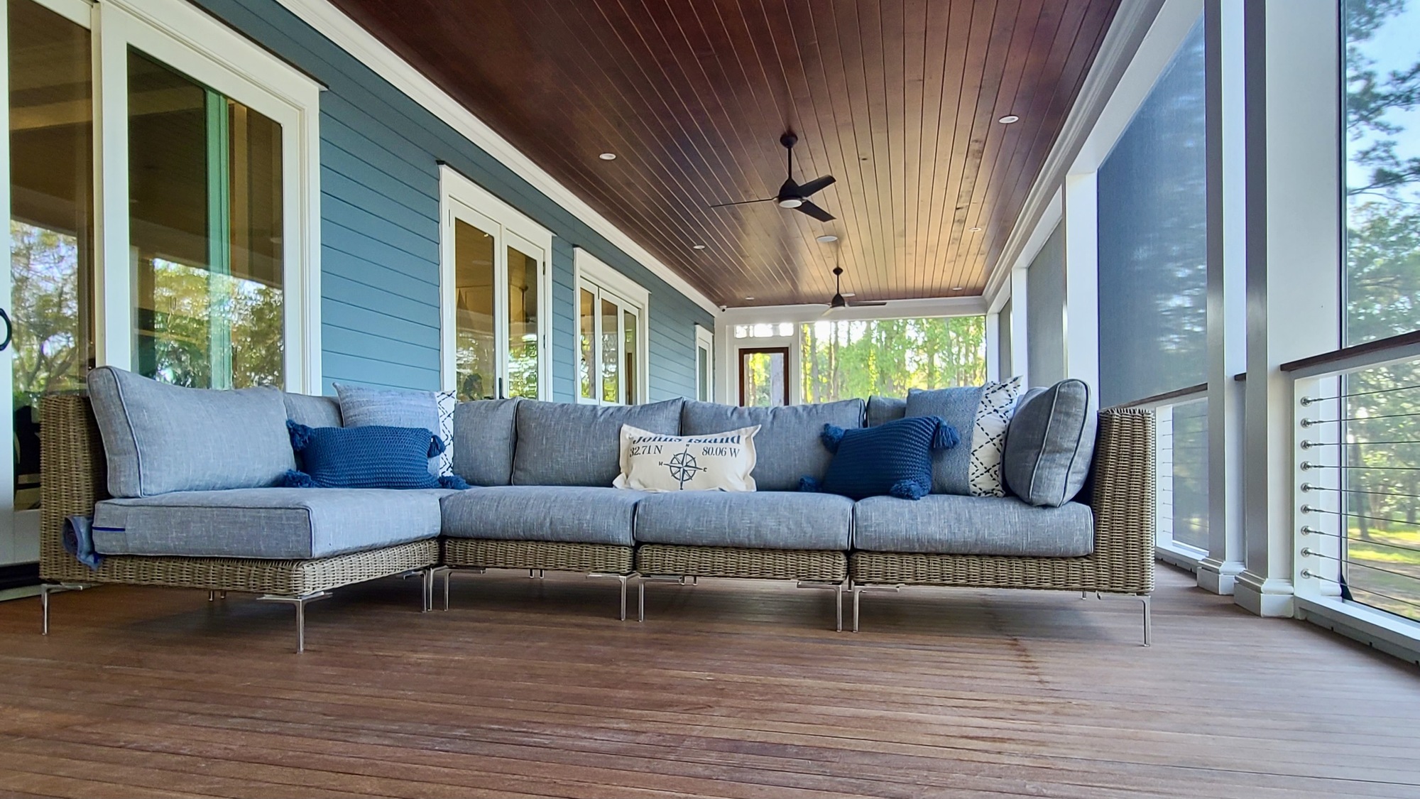 An ER Physician’s Indoor-Outdoor Backyard on Johns Island - Photo 2