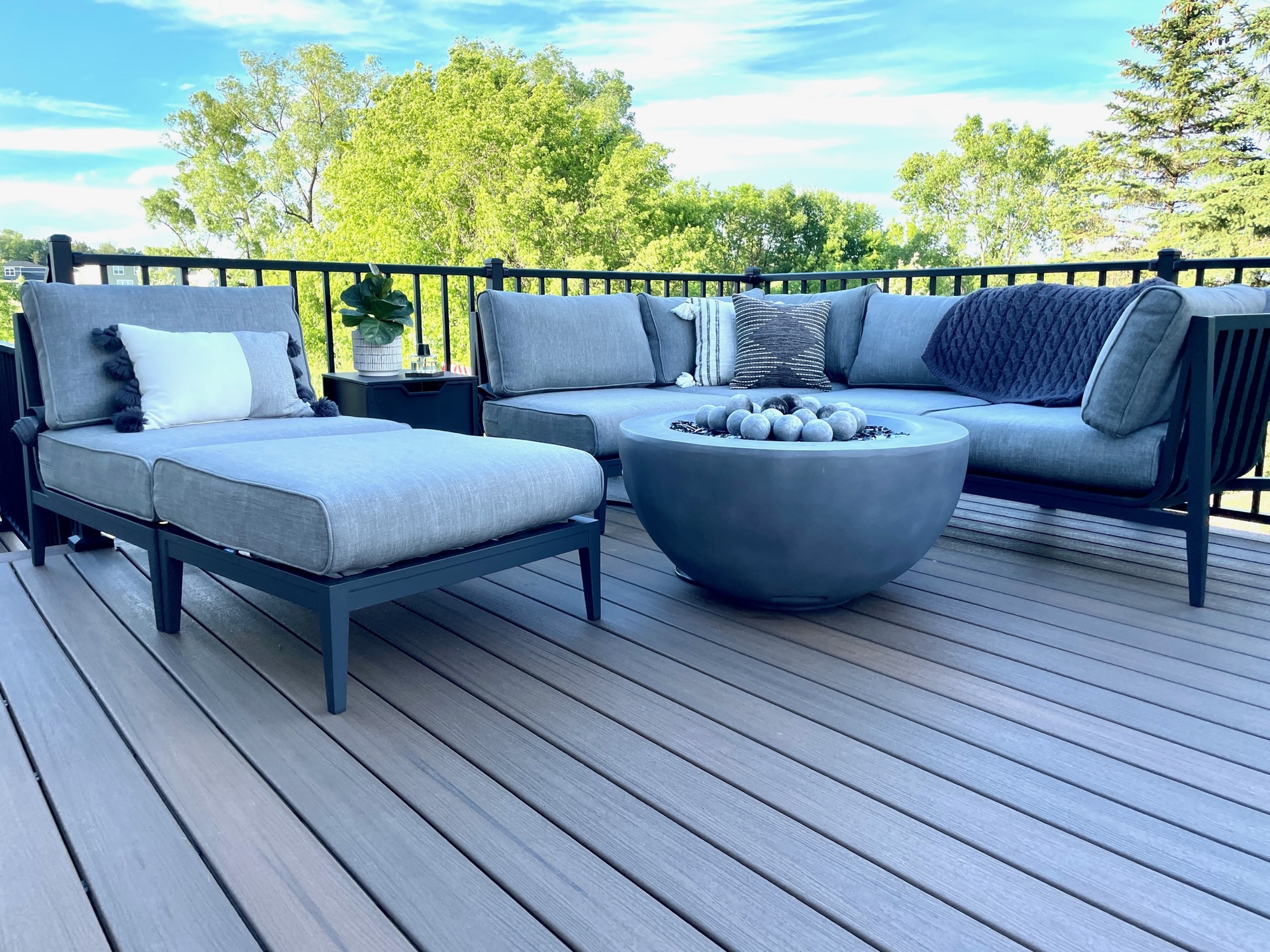 A Spacious Deck in Maple Grove, MN - Photo 1