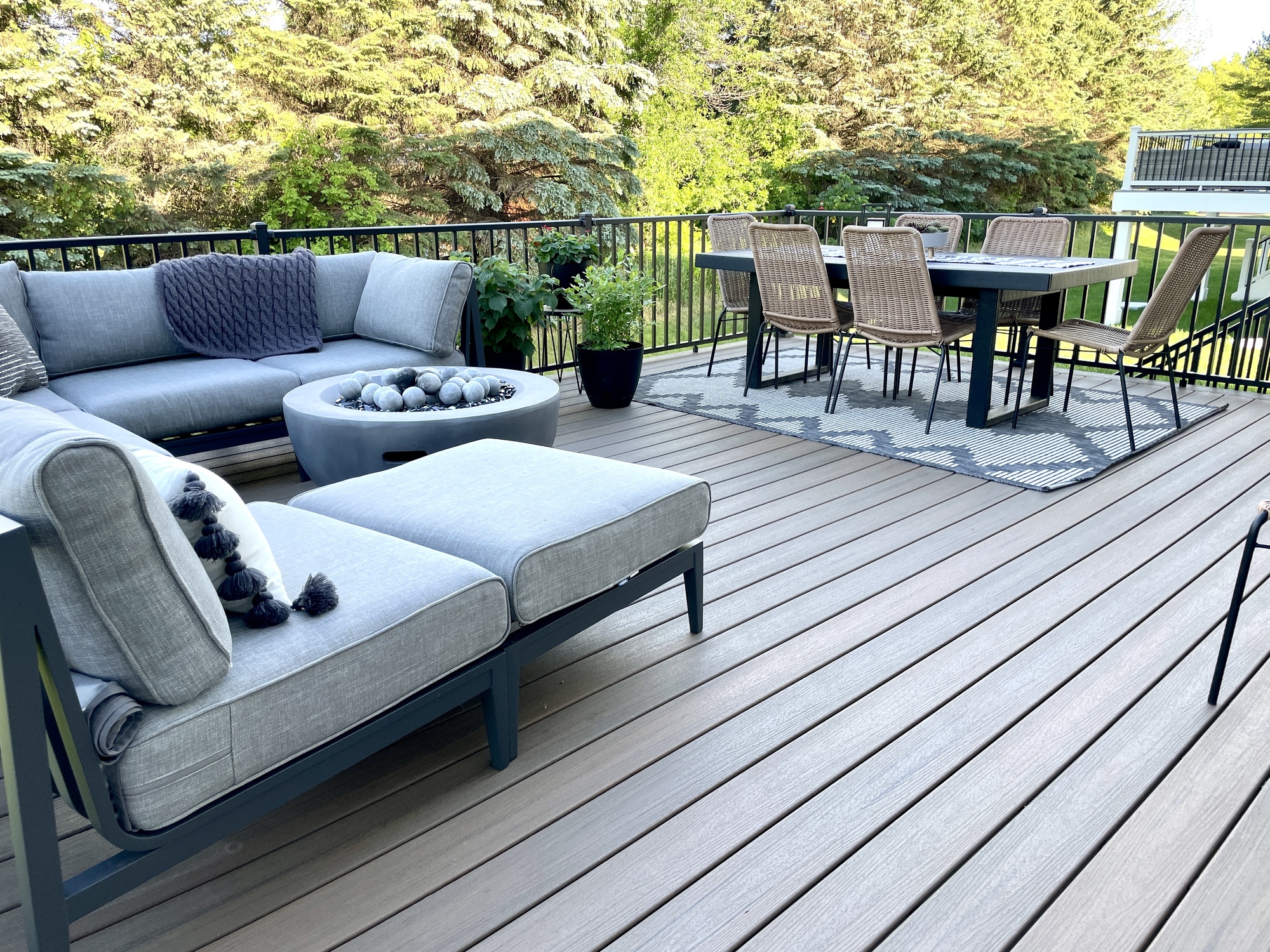 A Spacious Deck in Maple Grove, MN - Photo 2