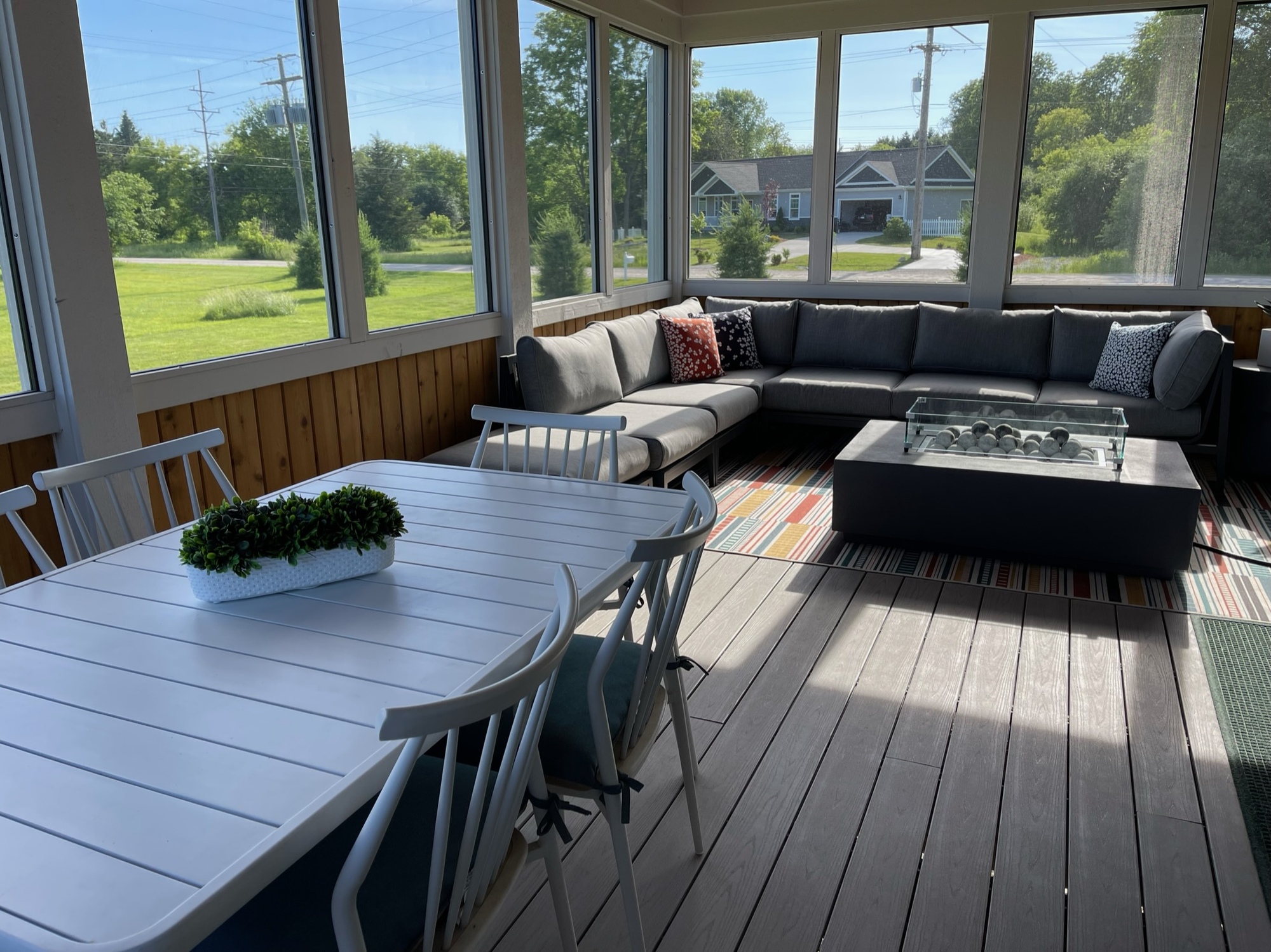 A Screened-In Porch in Ann Arbor Surrounded by Nature - Photo 4