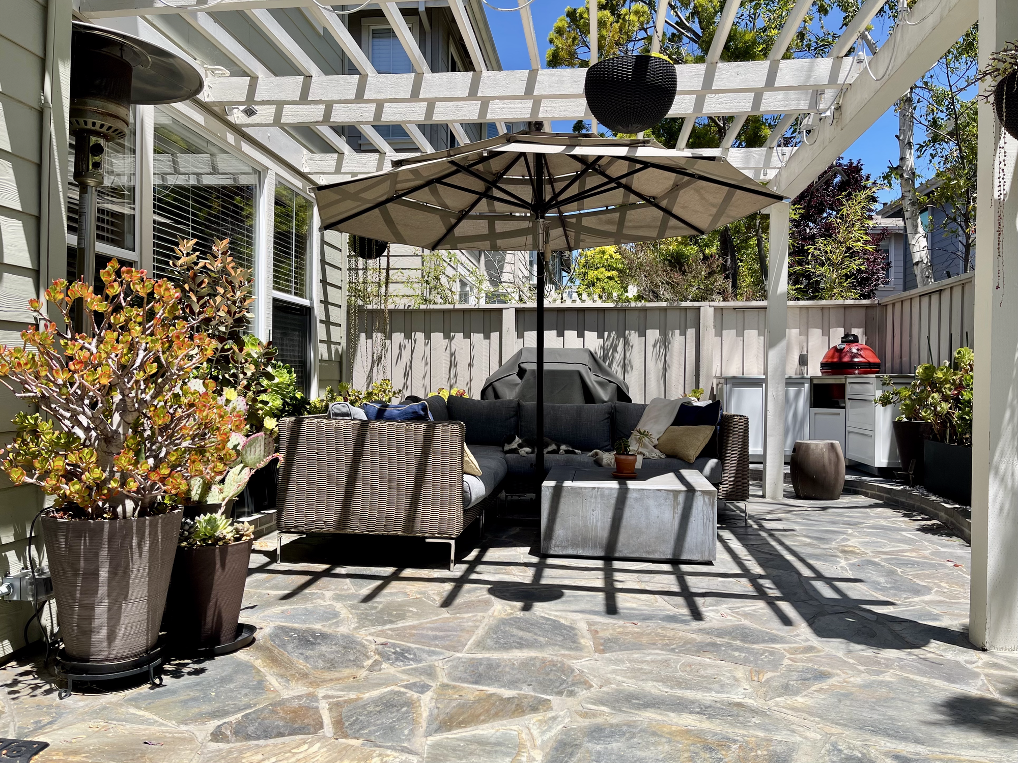 The Perfect Outdoor Dining Room in Redwood City - Photo 5
