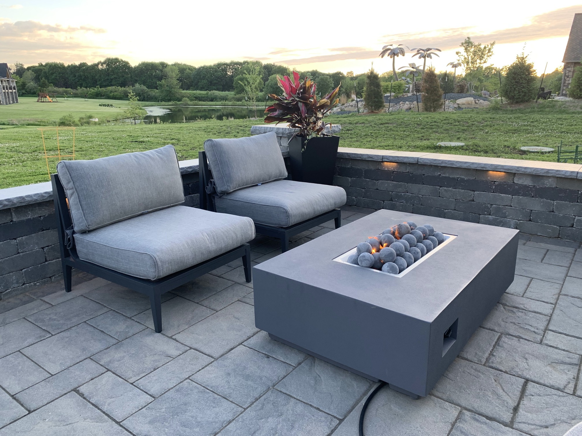 A Spacious Backyard With a Pond in Central Iowa - Photo 3