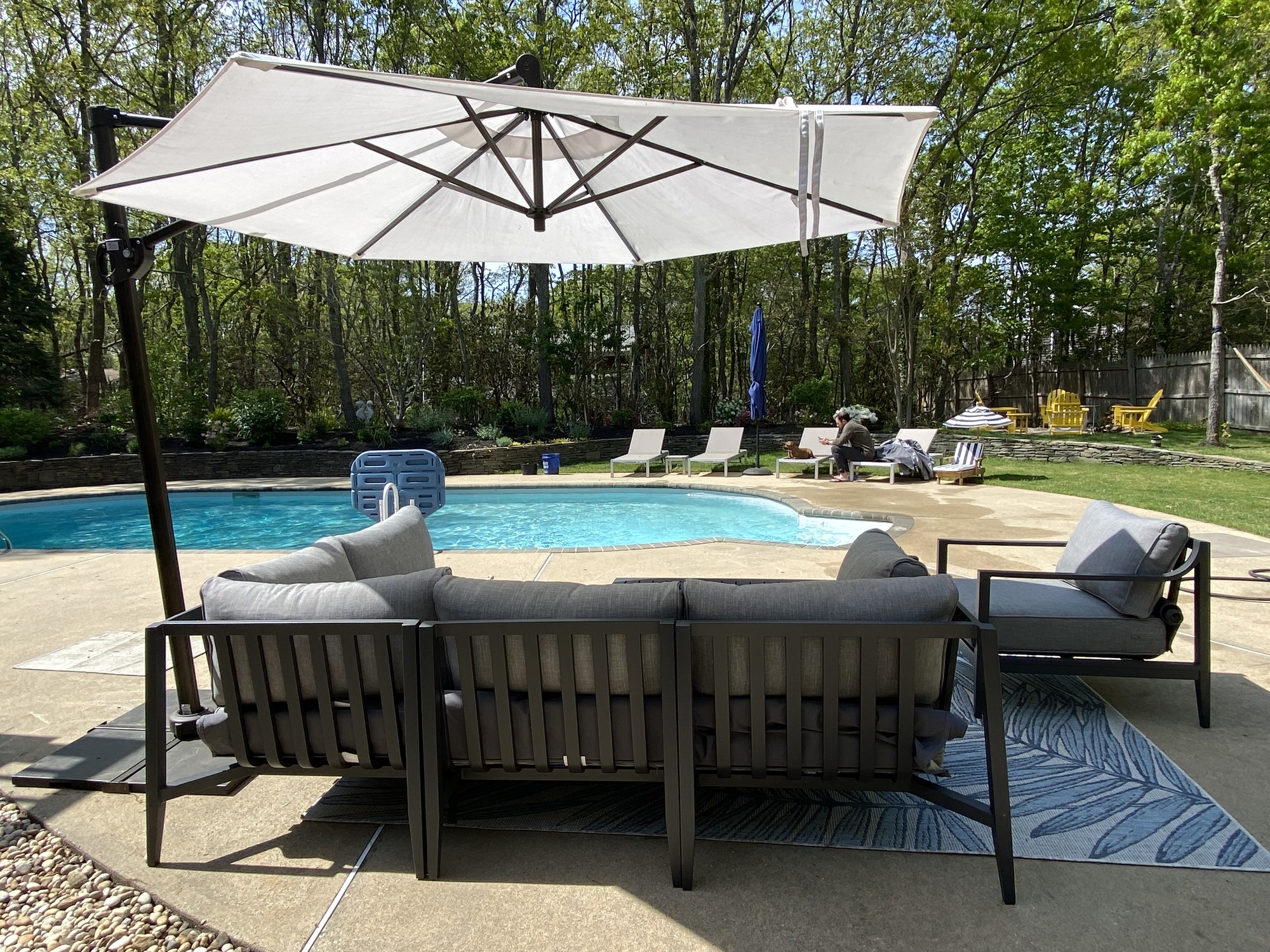 A Family’s Refreshed Poolside Backyard in Sag Harbor, NY - Photo 3