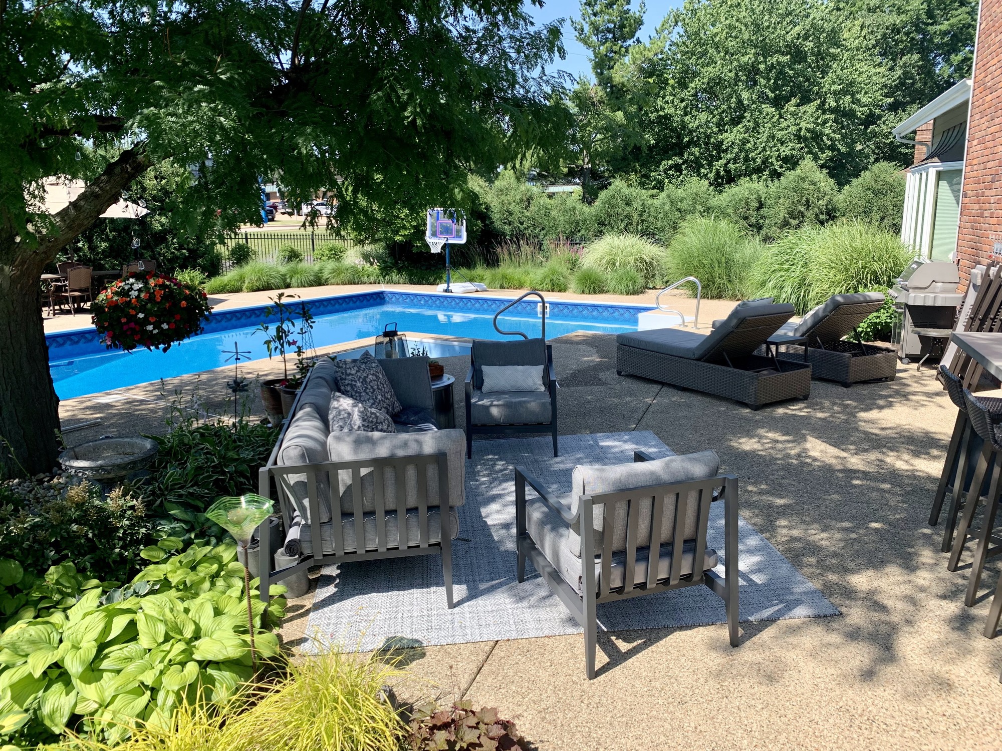 A Family’s Summer Destination in Peoria, IL - Photo 1