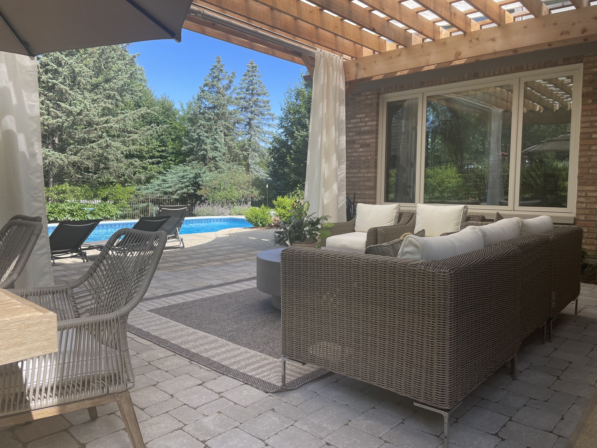 A Summer Family Room in Homer Glen, IL - Photo 5