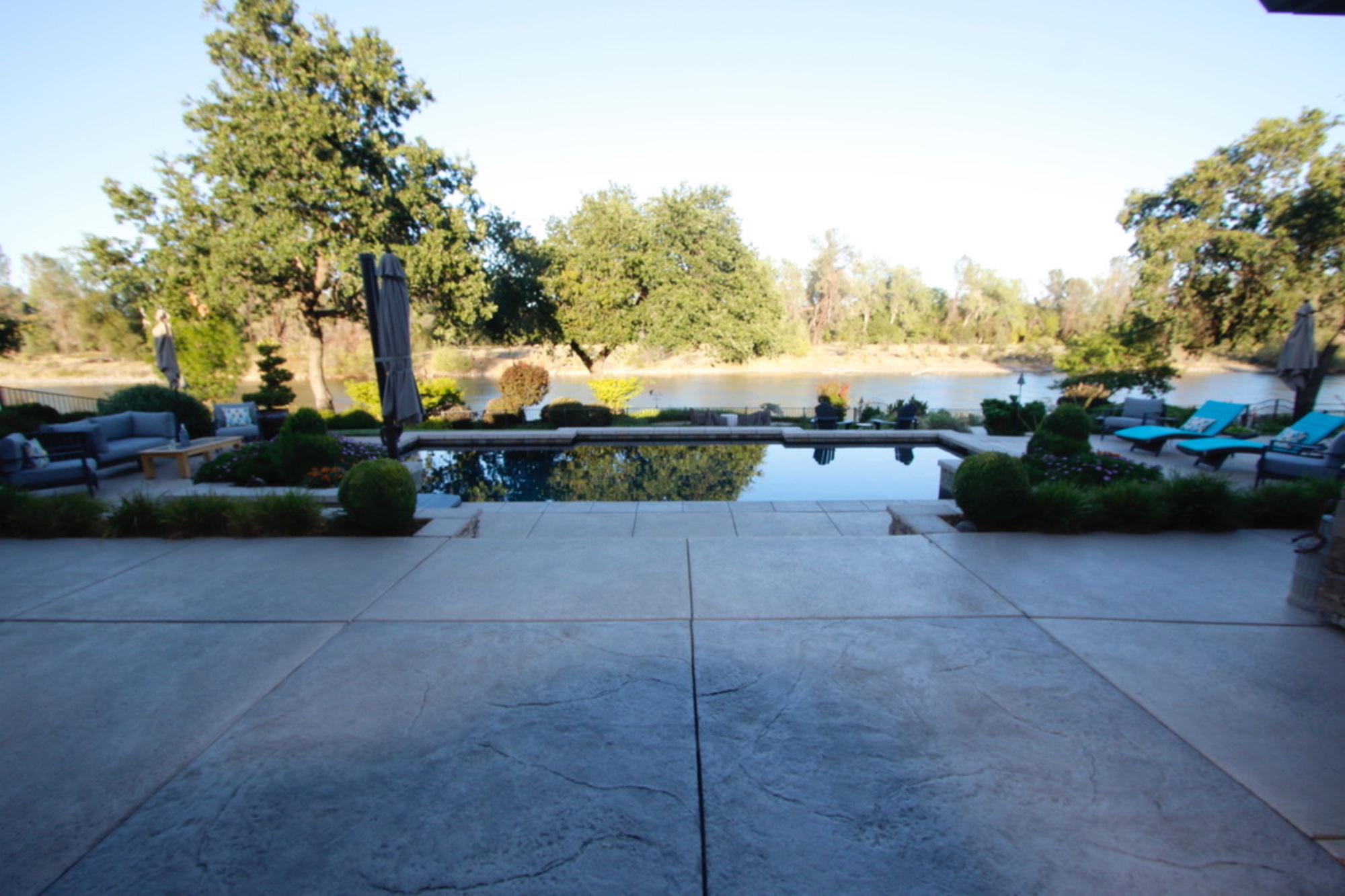 An Atmospheric Multi-Level Backyard in Redding, CA - Photo 5