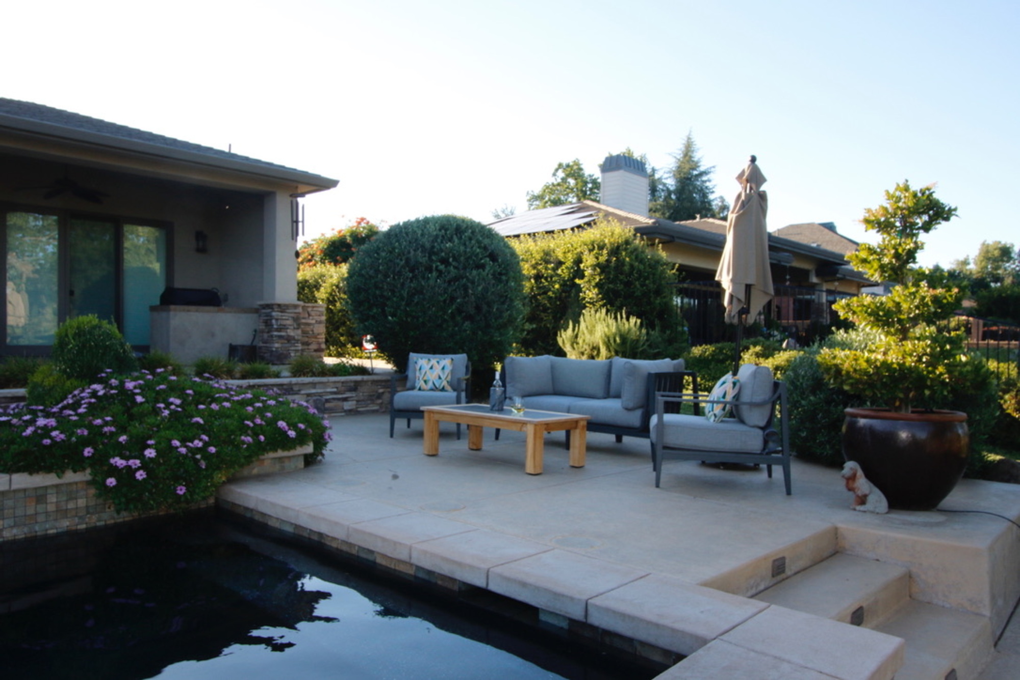 An Atmospheric Multi-Level Backyard in Redding, CA - Photo 6