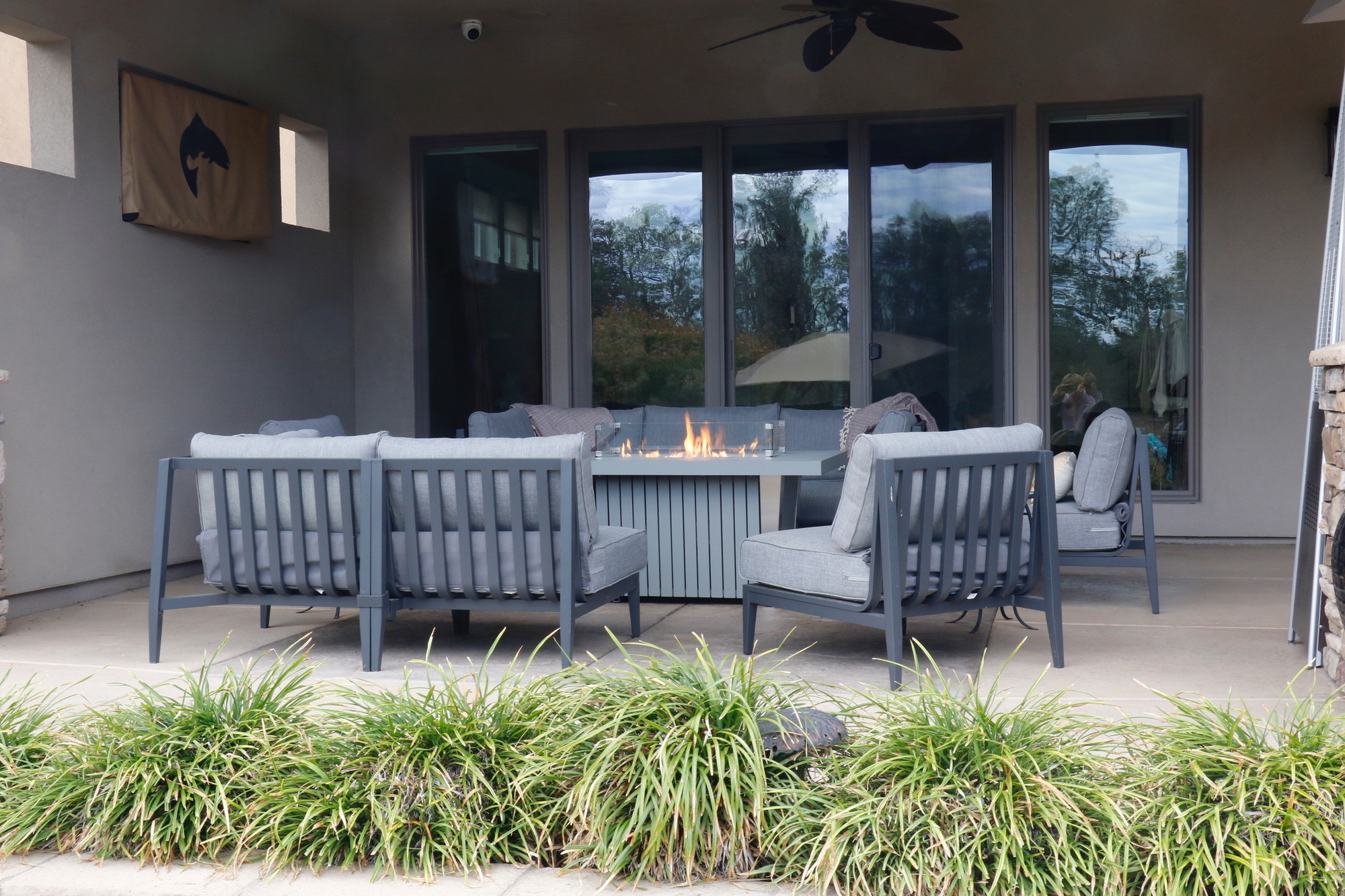 An Atmospheric Multi-Level Backyard in Redding, CA - Photo 8