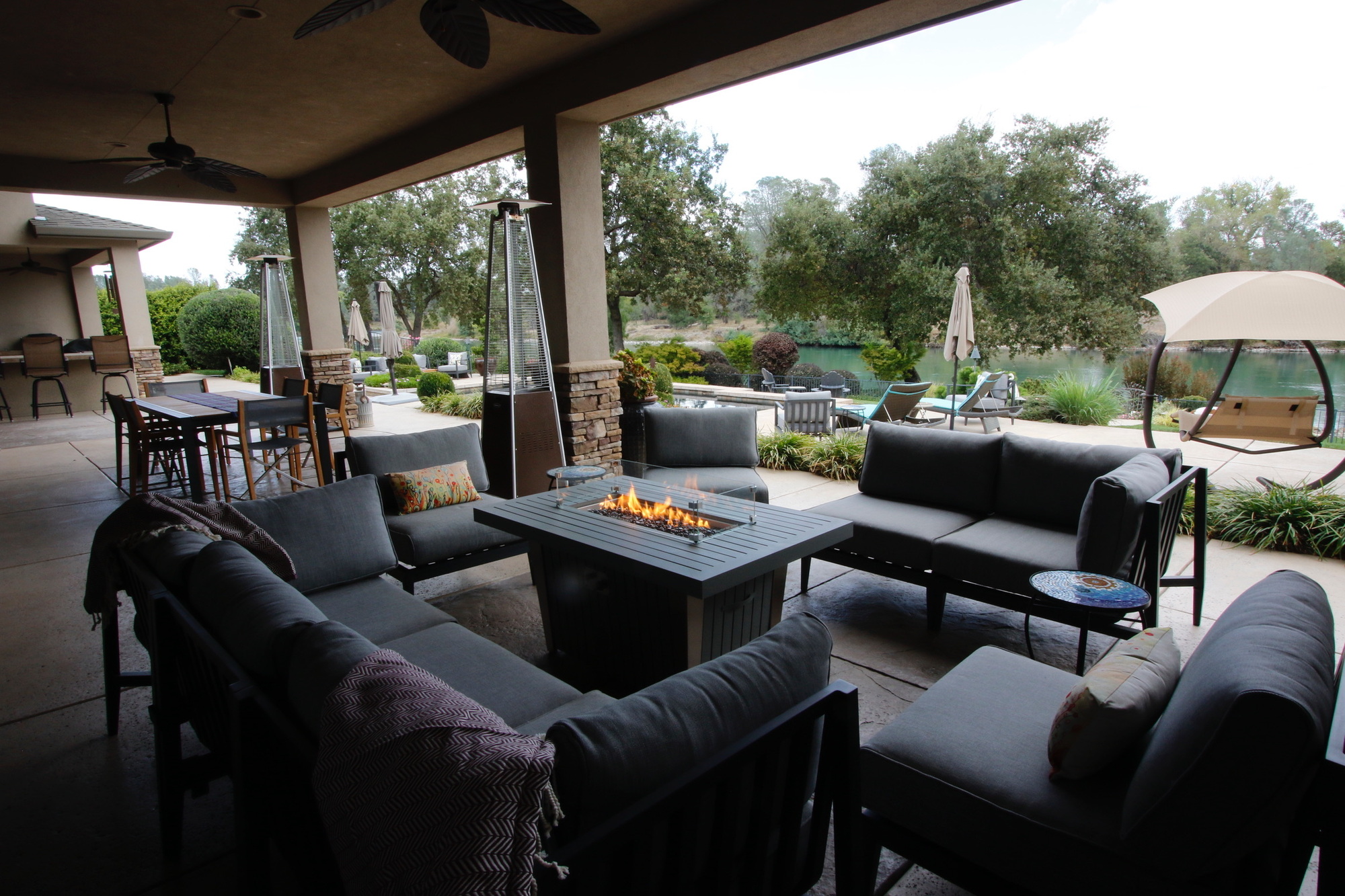 An Atmospheric Multi-Level Backyard in Redding, CA - Photo 11