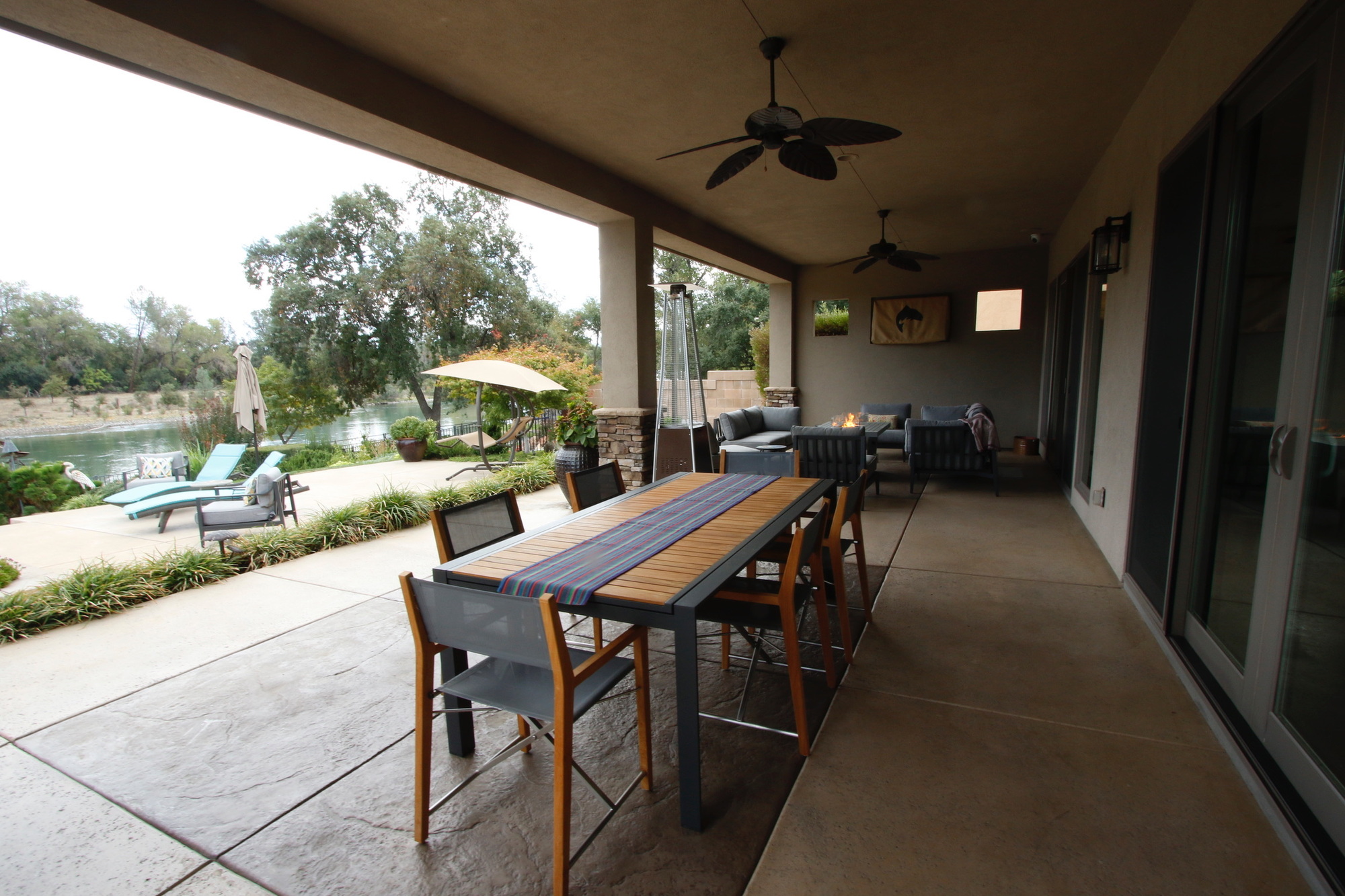 An Atmospheric Multi-Level Backyard in Redding, CA - Photo 13