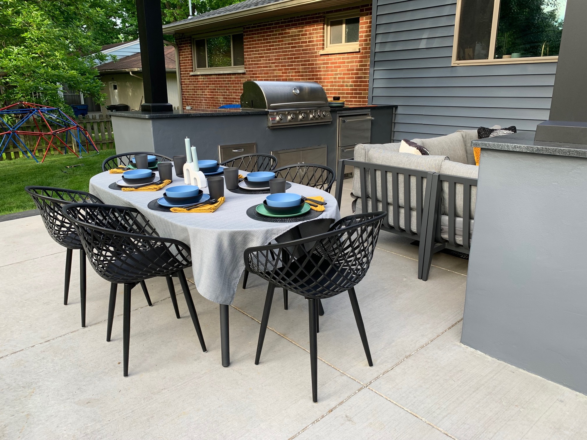 A 1950s Ranch House’s Mid-Century Backyard in St. Louis, MO - Photo 7
