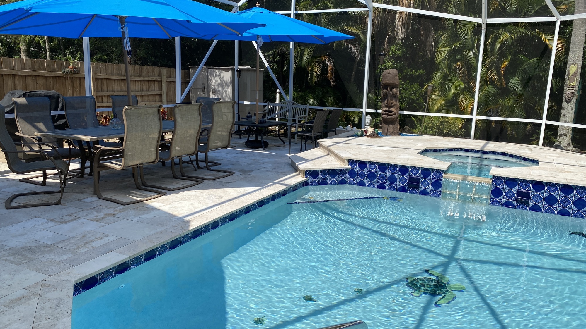 A Tropical Resort In Their Own Florida Backyard - Photo 7