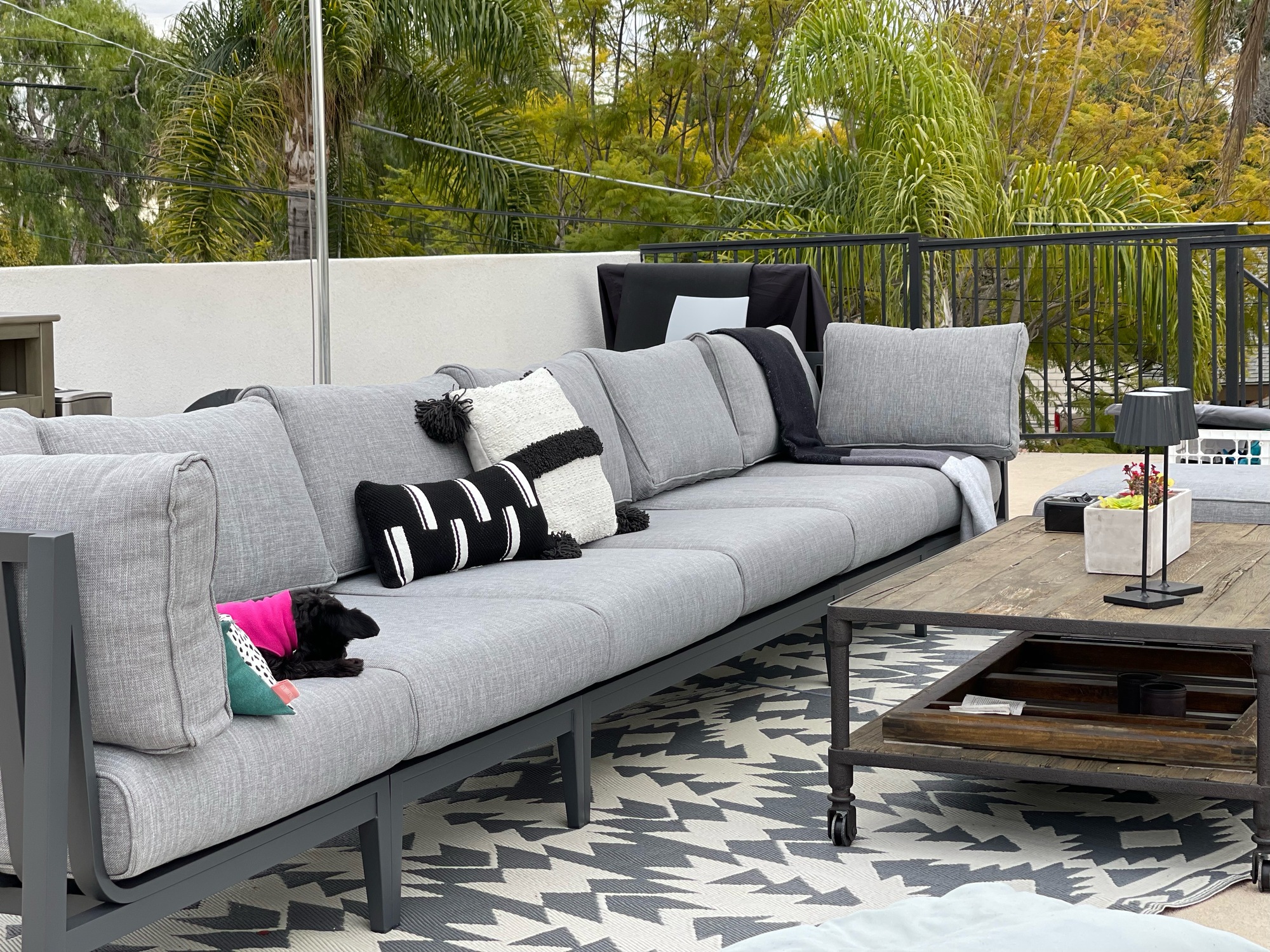 A Raised Deck with Views of the Pacific - Gallery photo 10 of 10