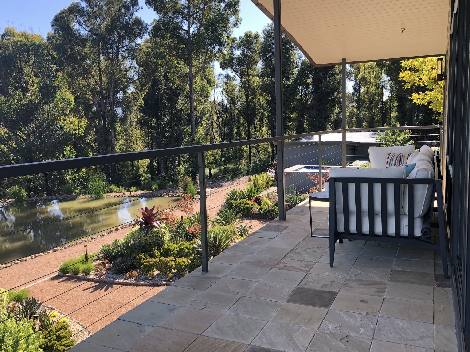 A Veranda with a View in Kangaroo Valley - Photo 7
