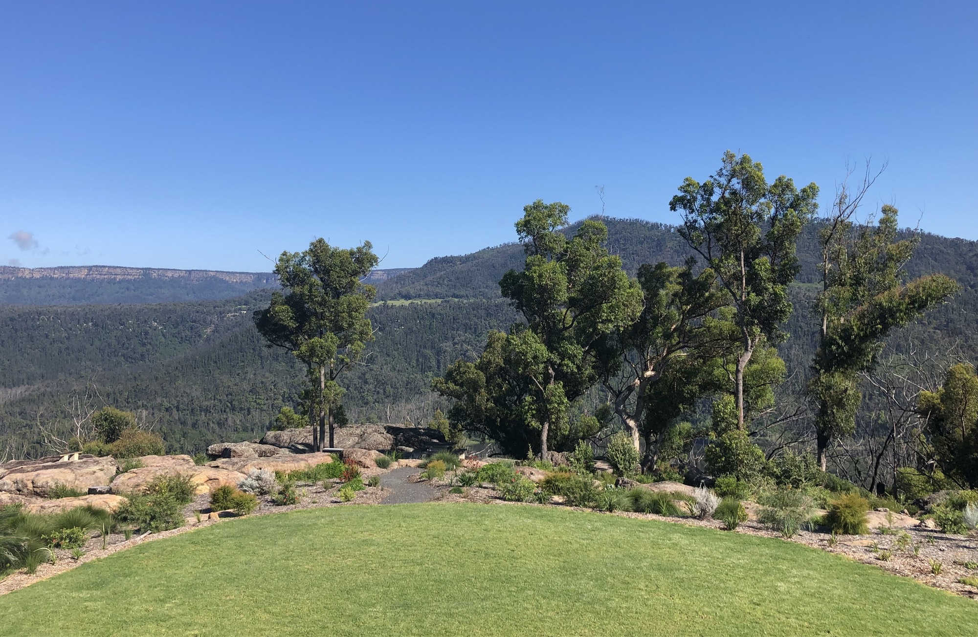 A Veranda with a View in Kangaroo Valley - Photo 9