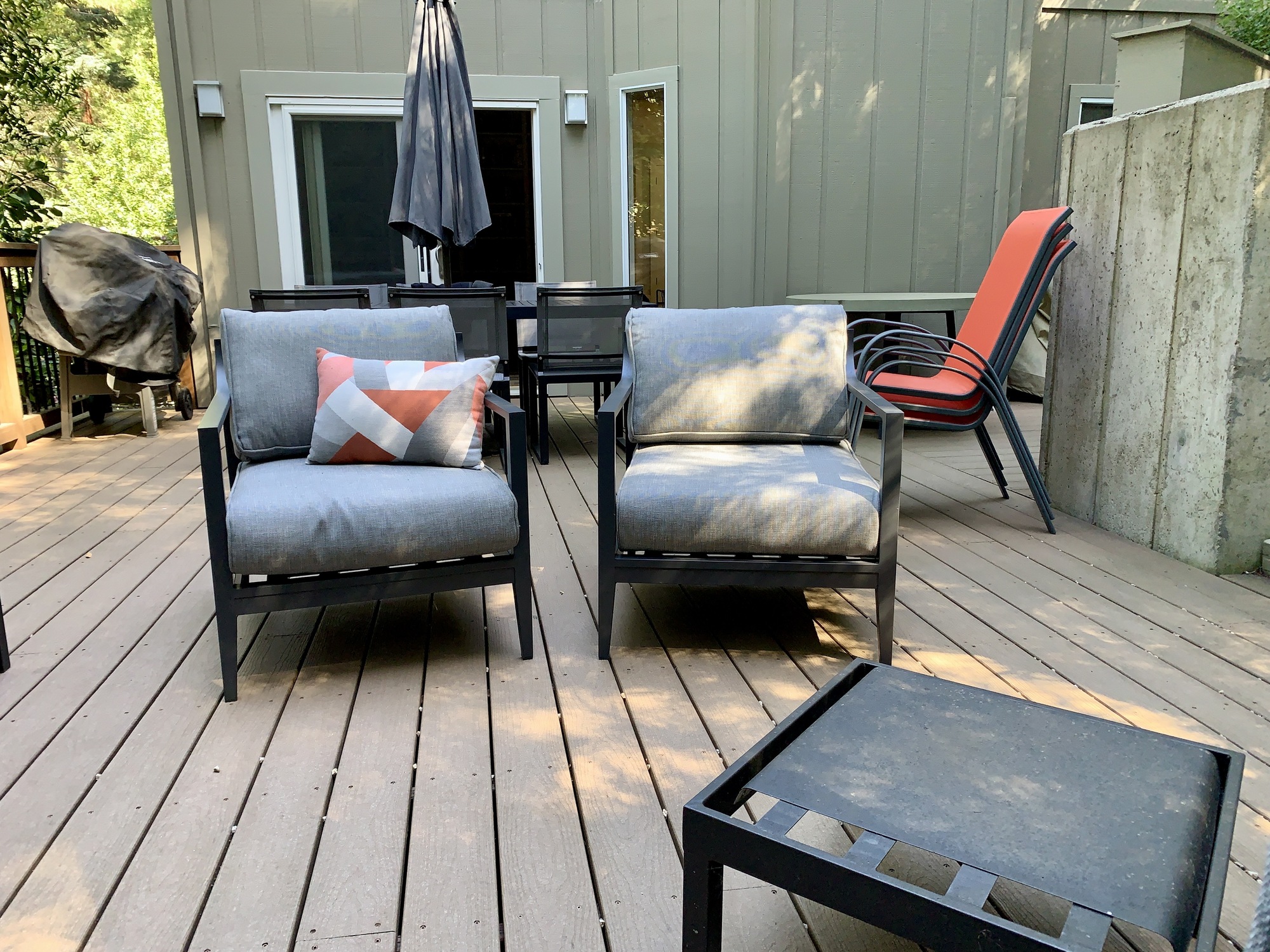 A Woodsy Deck in Oakland, CA - Photo 3