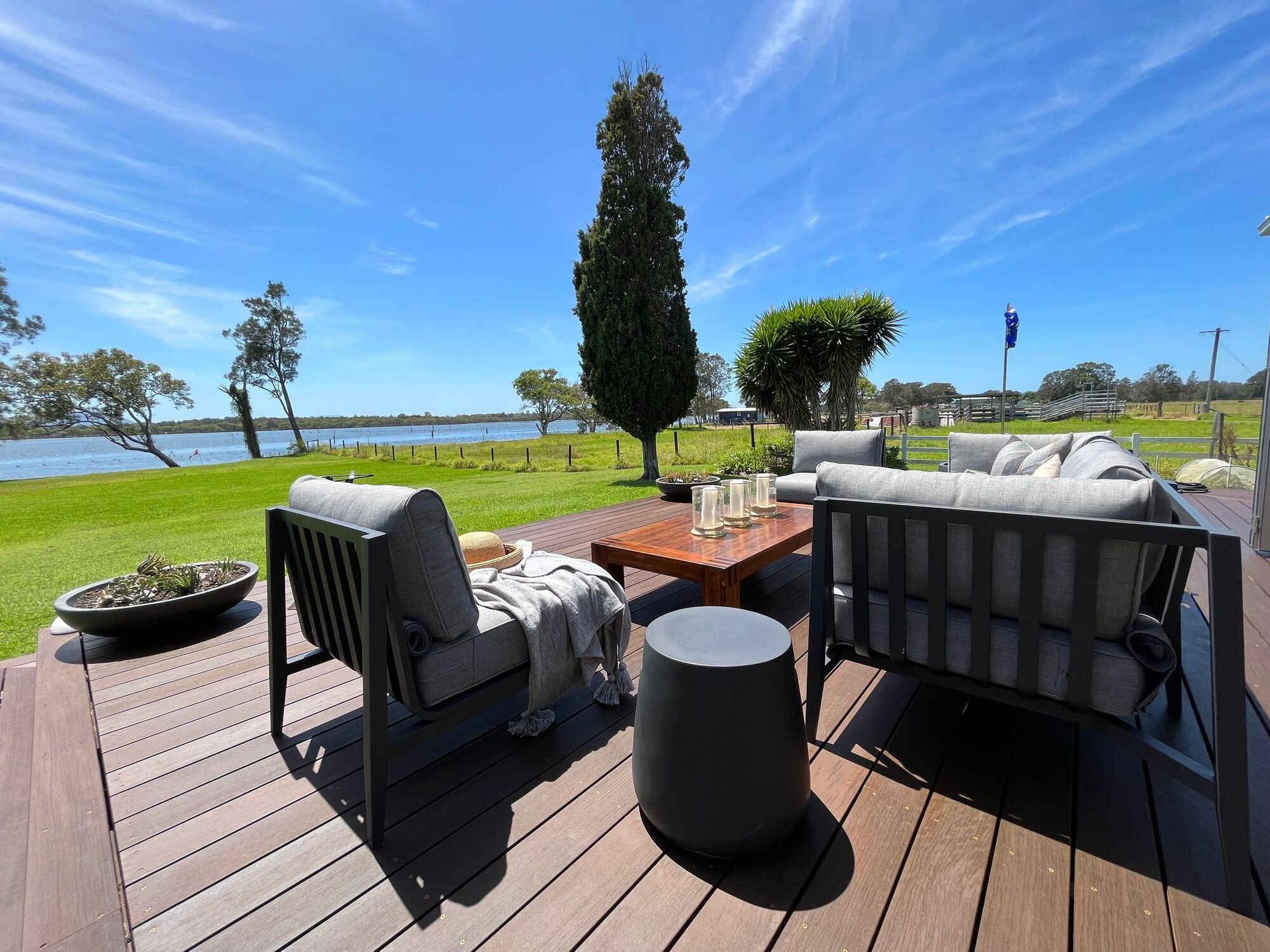 A Relaxing Deck on the Manning River - Photo 7