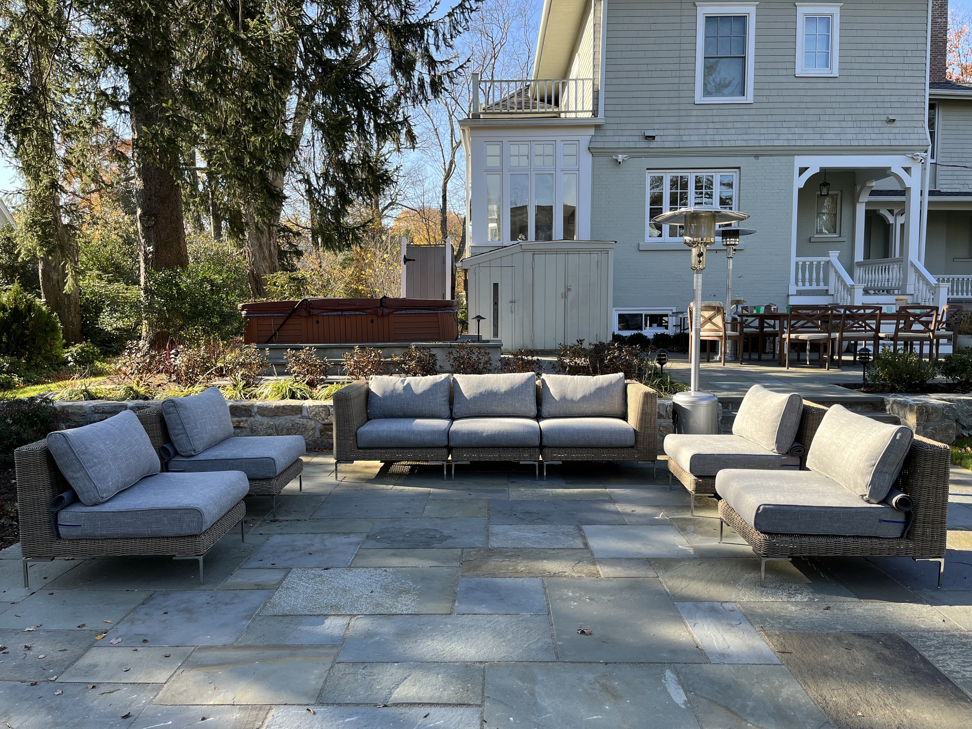 A Busy Household’s Serene Outdoors - Photo 1