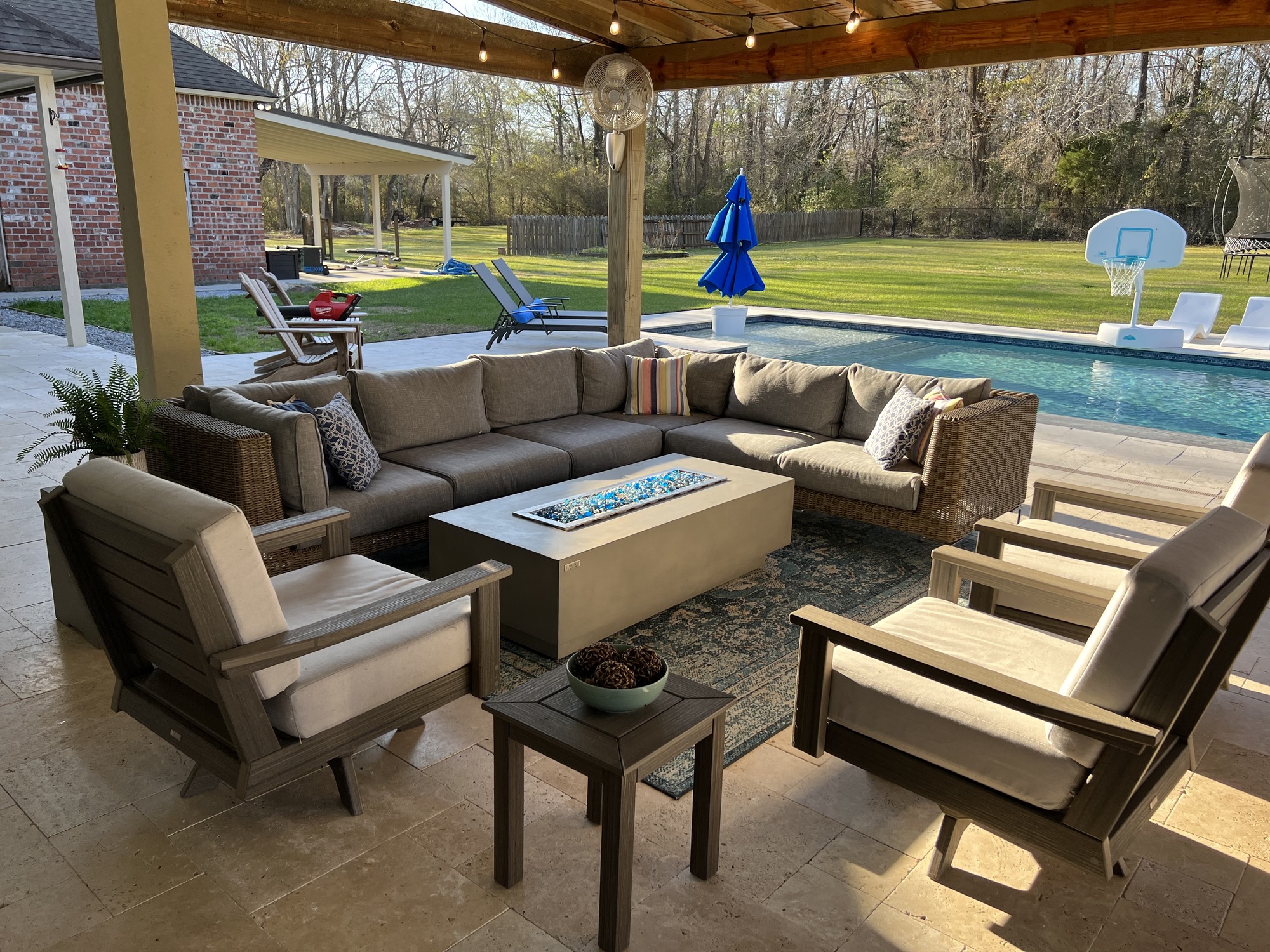 A Rooftop Patio with Pool in Louisiana - Photo 1