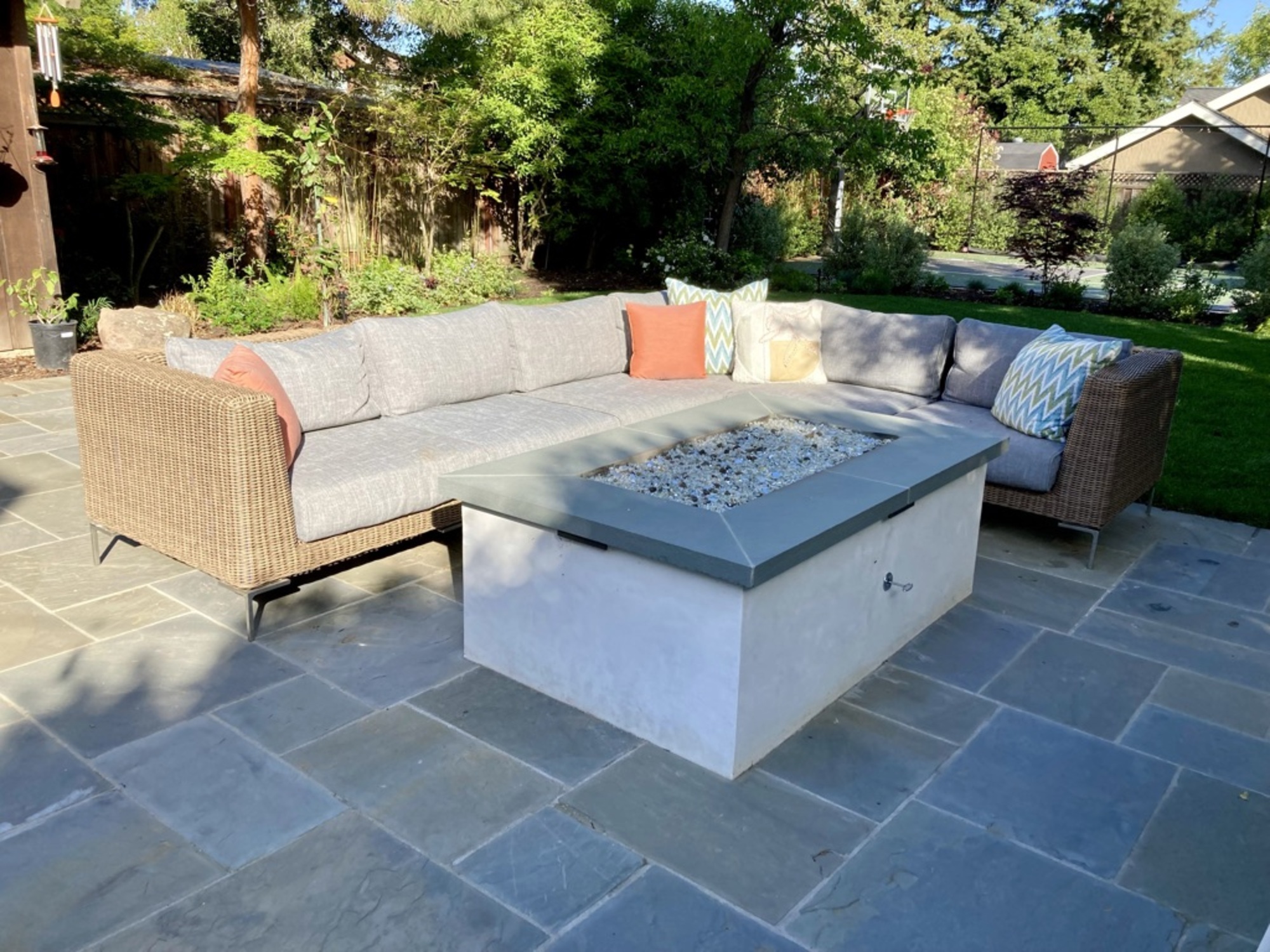 A Backyard That’s Part Haven, Part Playground in San Mateo - Photo 1