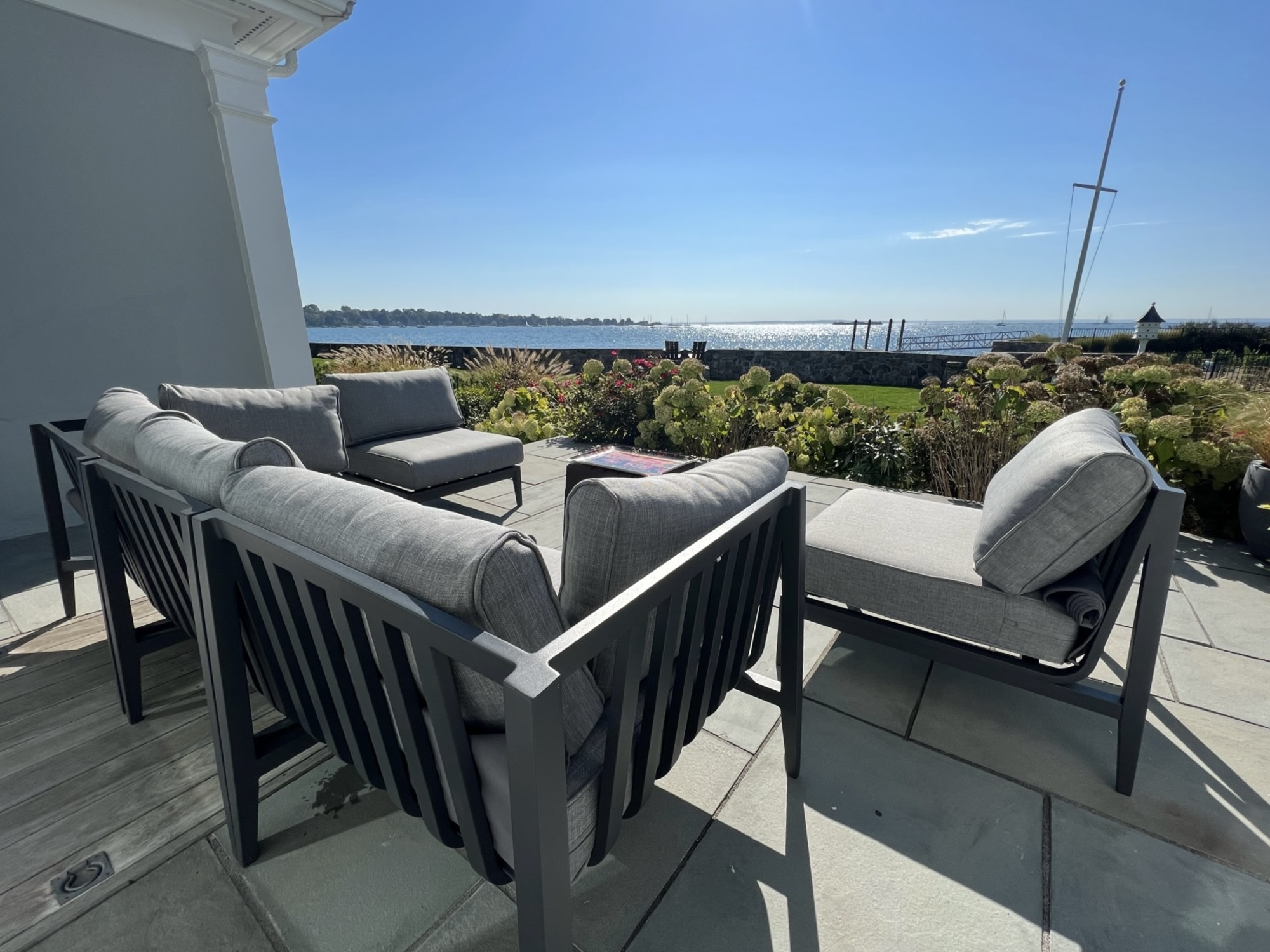 Backyard with a Sea View in Stamford, CT - Photo 1