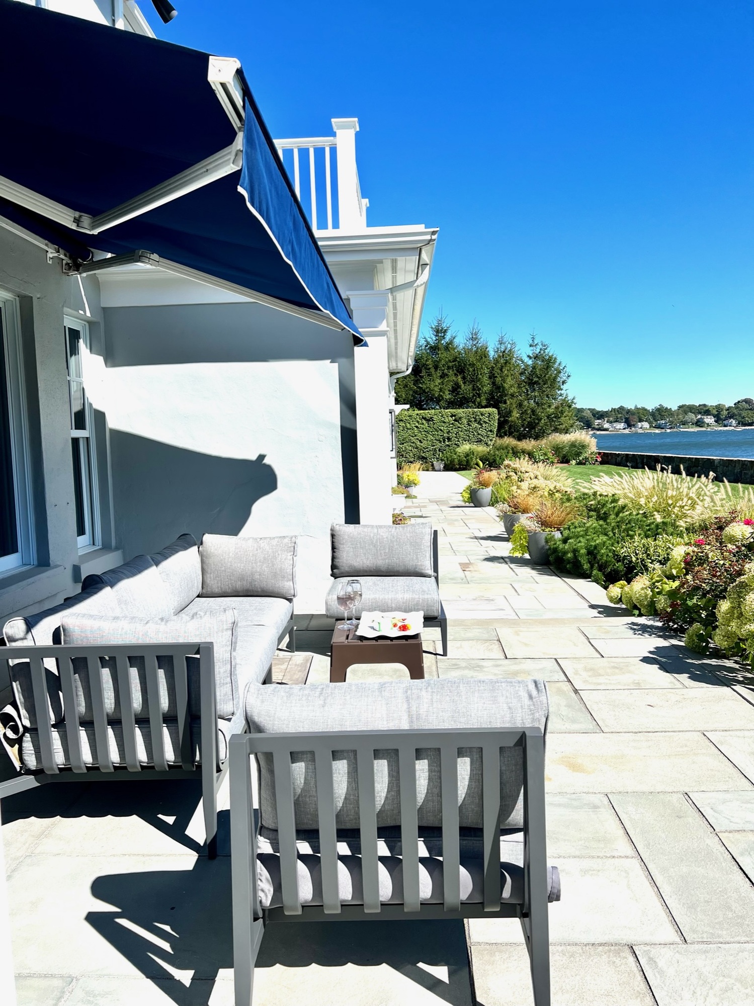 Backyard with a Sea View in Stamford, CT - Photo 6