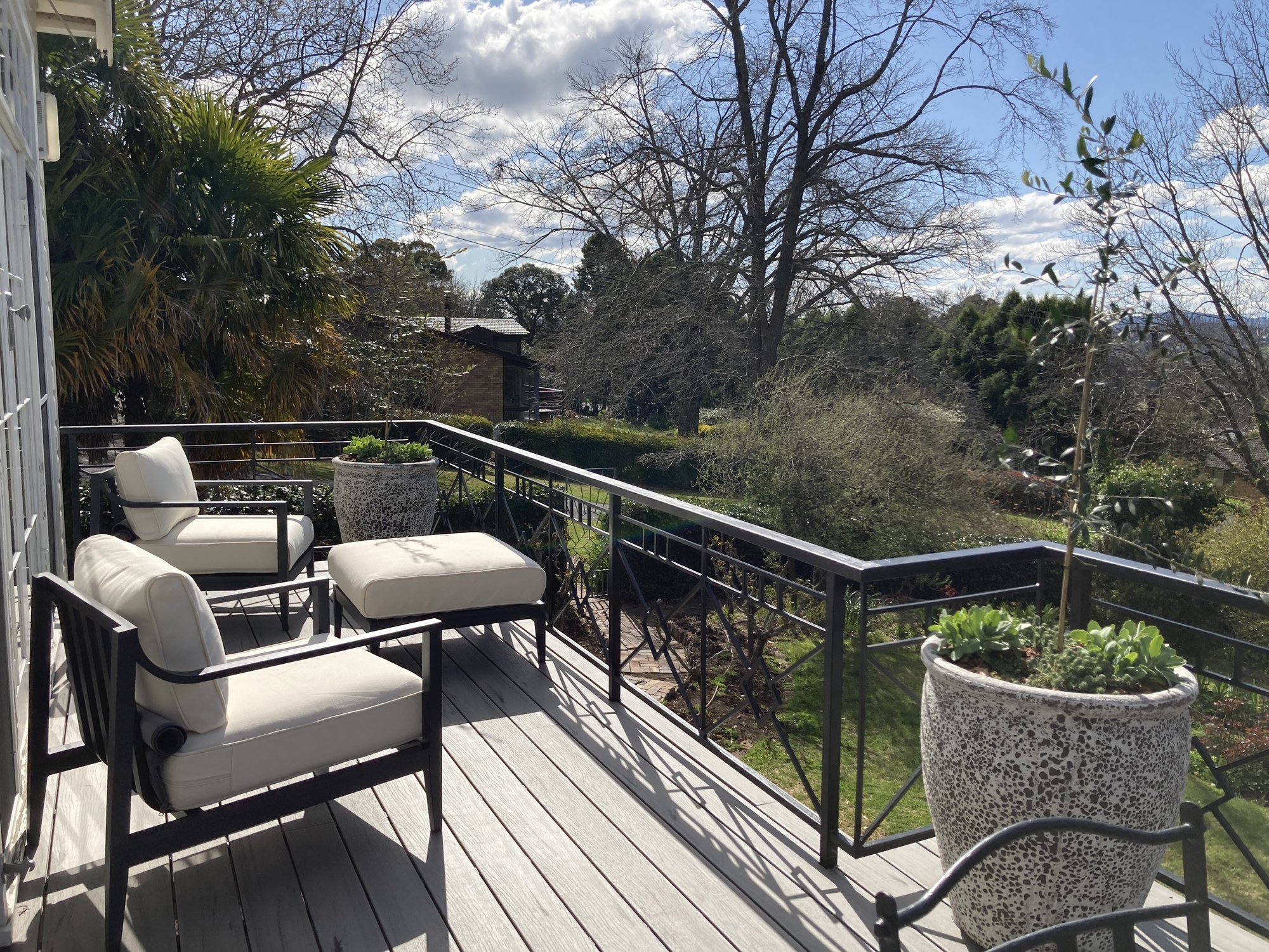 A Lovely Deck in Armidale, NSW - Photo 2