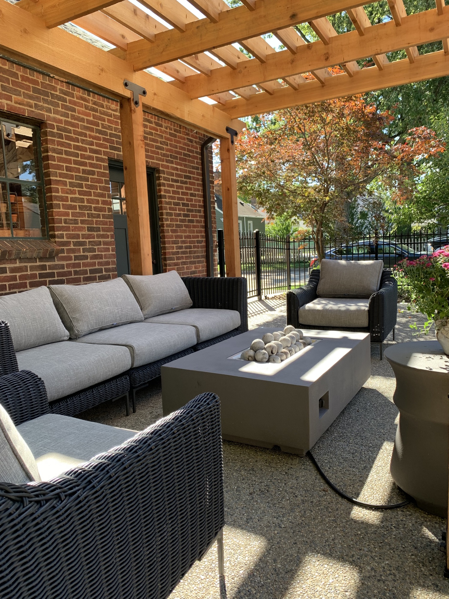 A 1941 Bungalow’s Enchanted Garden + Patio - Photo 2