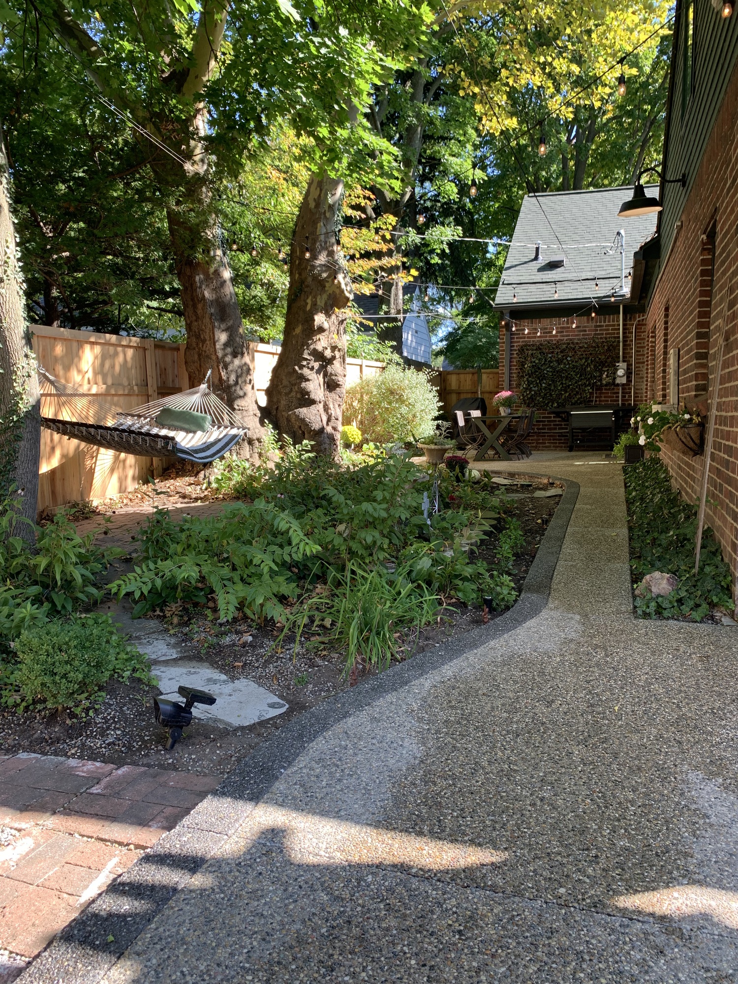 A 1941 Bungalow’s Enchanted Garden + Patio - Photo 5