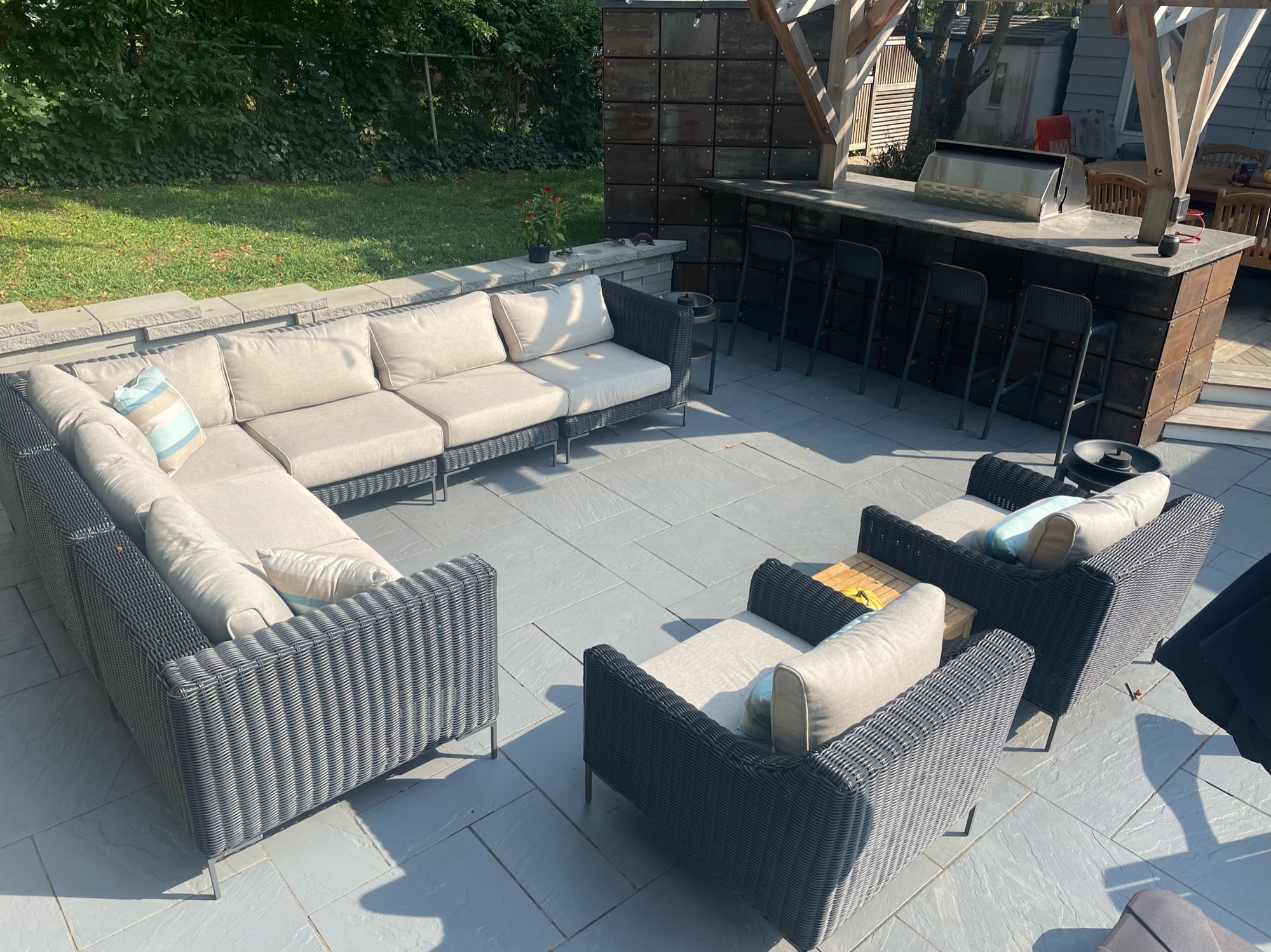 A Cozy Outdoor Living Room & Kitchen for Entertaining - Photo 4