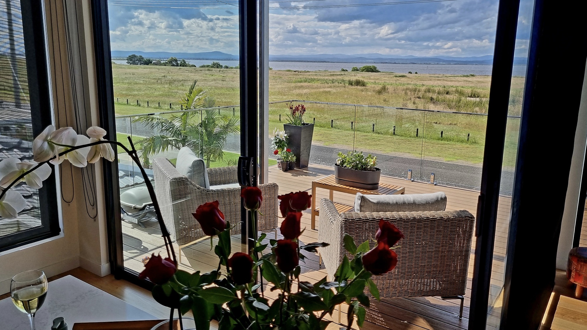 A Reflective Space on a Nature Reserve in Paynesville, VIC - Photo 4