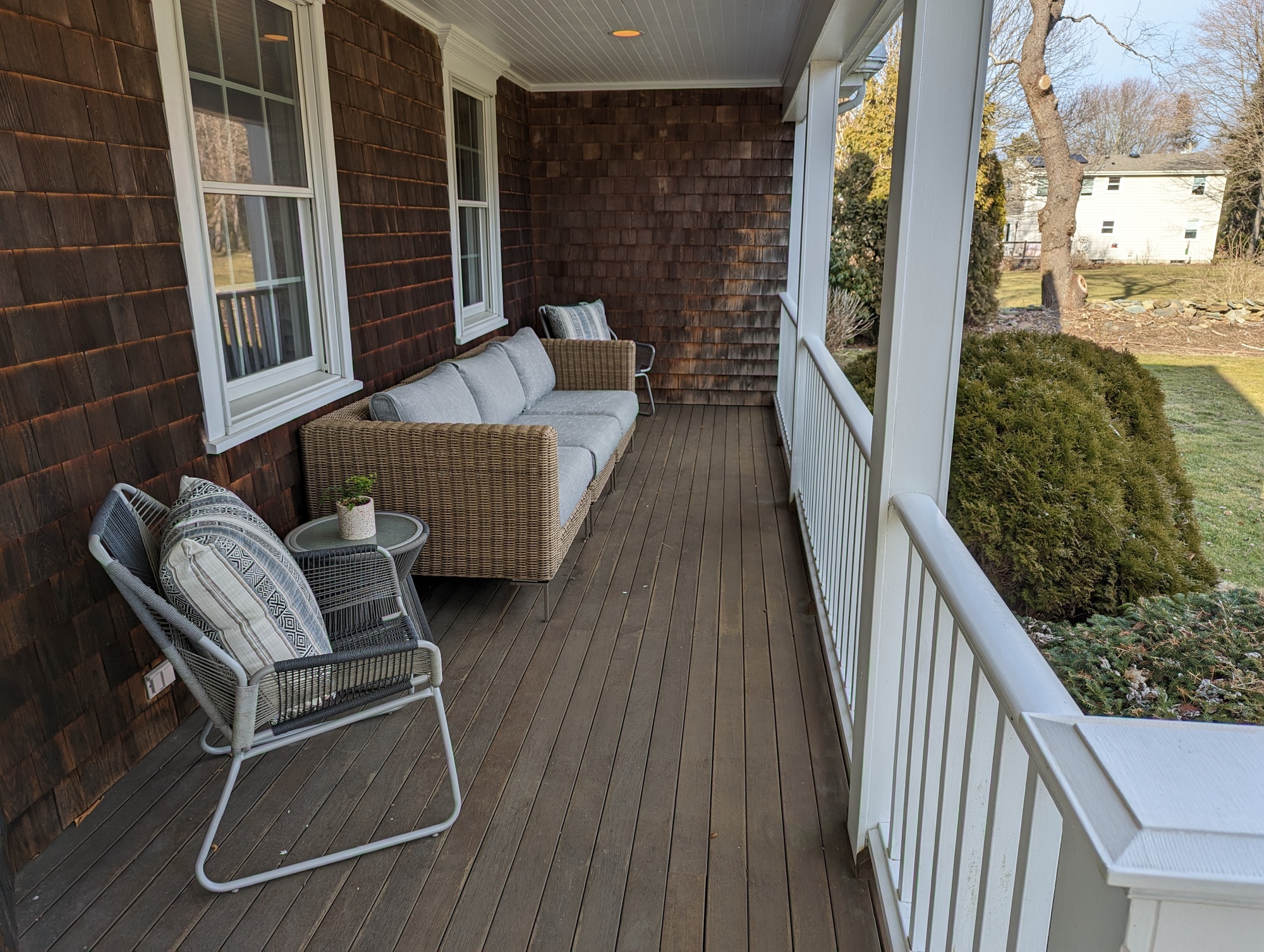 Peaceful Patio Breathing in the Ocean Air - Photo 3