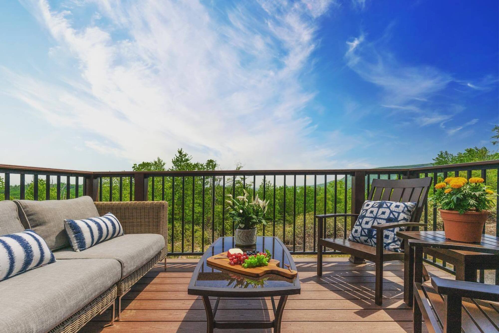 BUSINESS SHOWROOM: Serenité at Camelback Mountain - Main photo of Outer furniture showroom in Tannersville, PA
