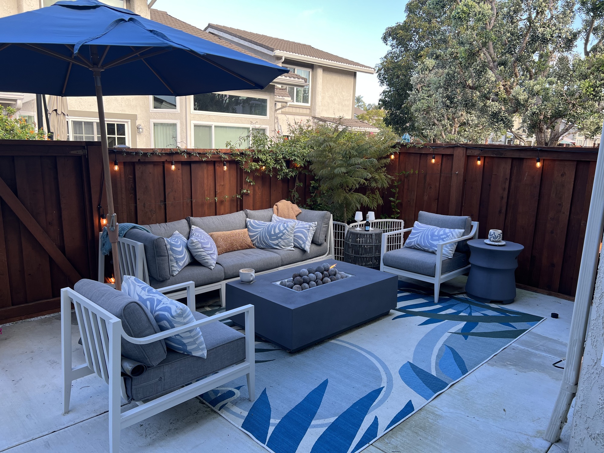 Coastal Townhouse with Intimate Patio for Relaxing - Photo 1