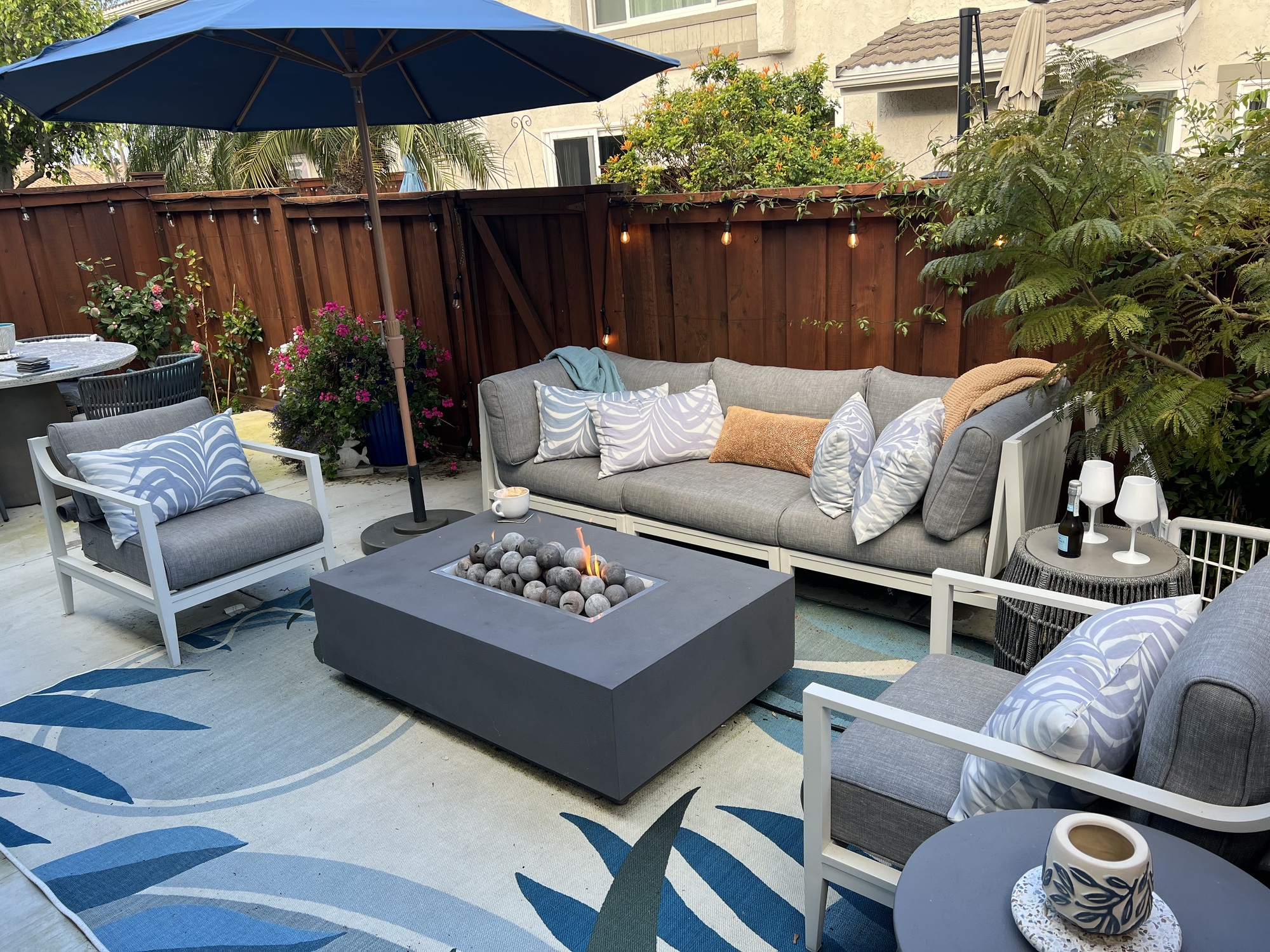 Coastal Townhouse with Intimate Patio for Relaxing - Photo 3