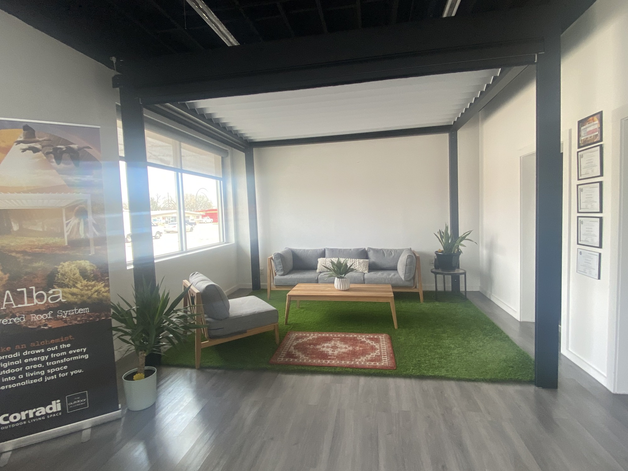 BUSINESS SHOWROOM: Southern Shade Solutions - Main photo of Outer furniture showroom in Gainesville , TX