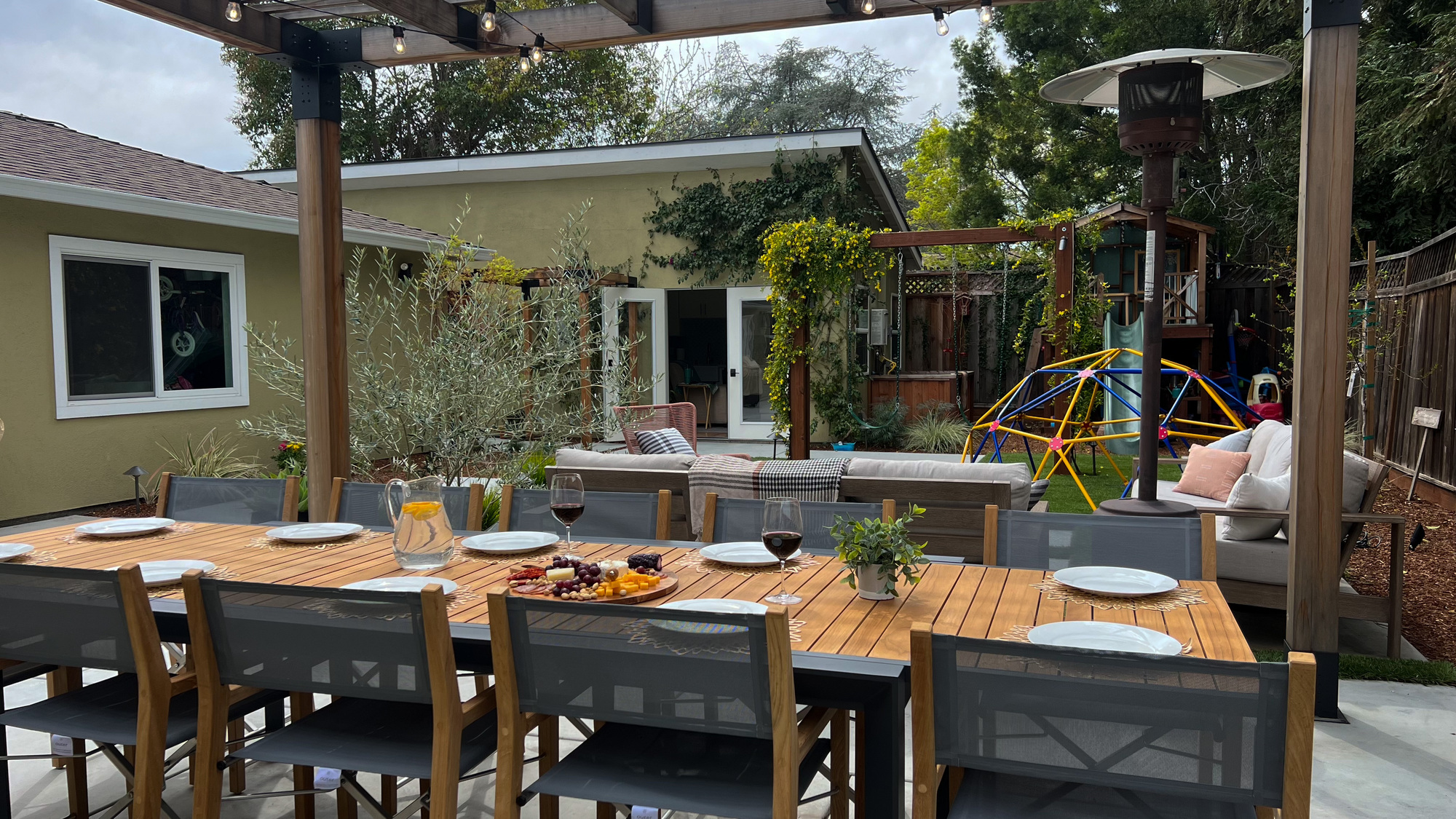 Al Fresco Dining with the Whole Family - Photo 2