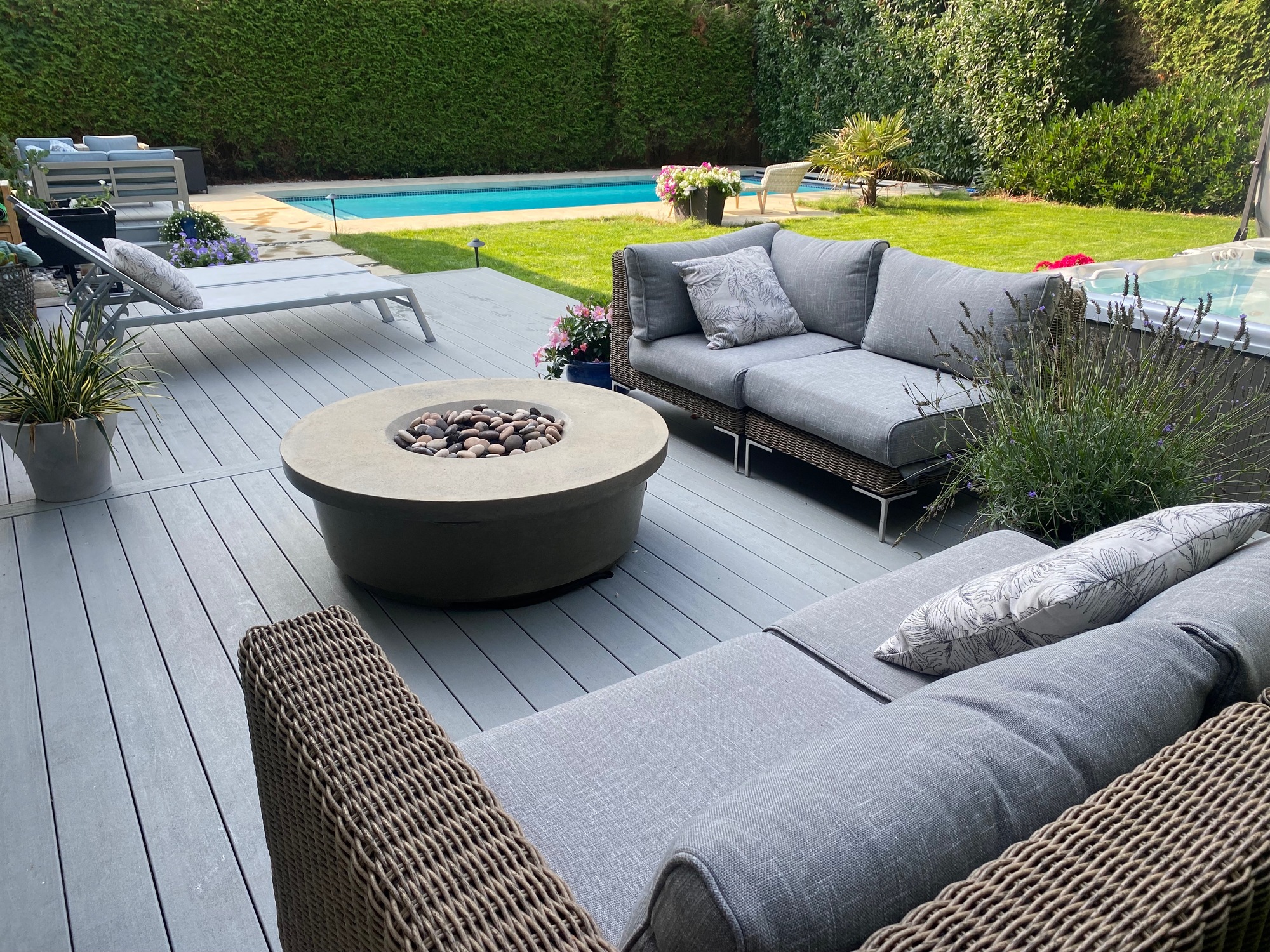 Vancouver Canada Backyard Oasis - Photo 3