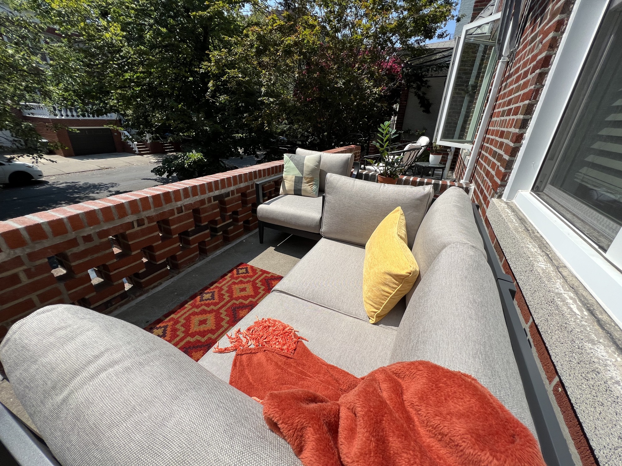 An Elevated Porch in Bay Ridge, Brooklyn - Photo 3