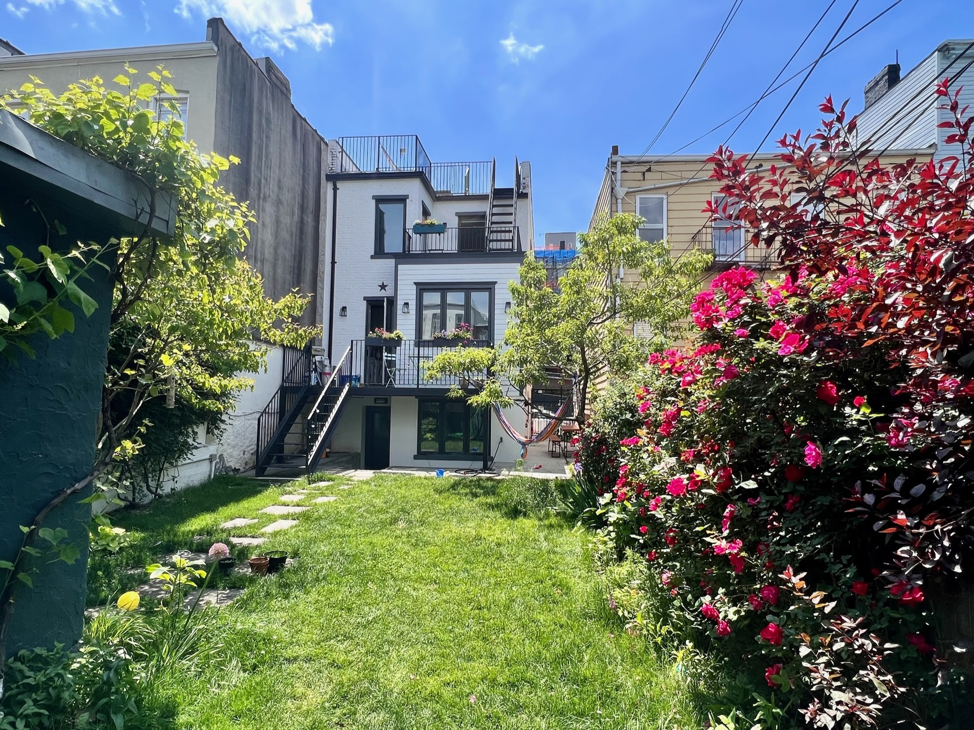  A Rooftop ‘Living Room’ in Brooklyn, NY - Photo 3