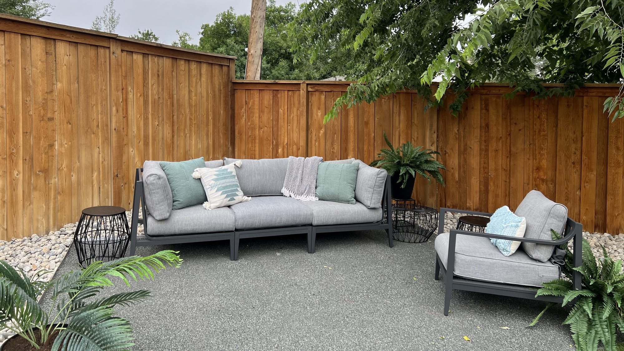 A Dog- and Human-Friendly Backyard in Colorado - Photo 2