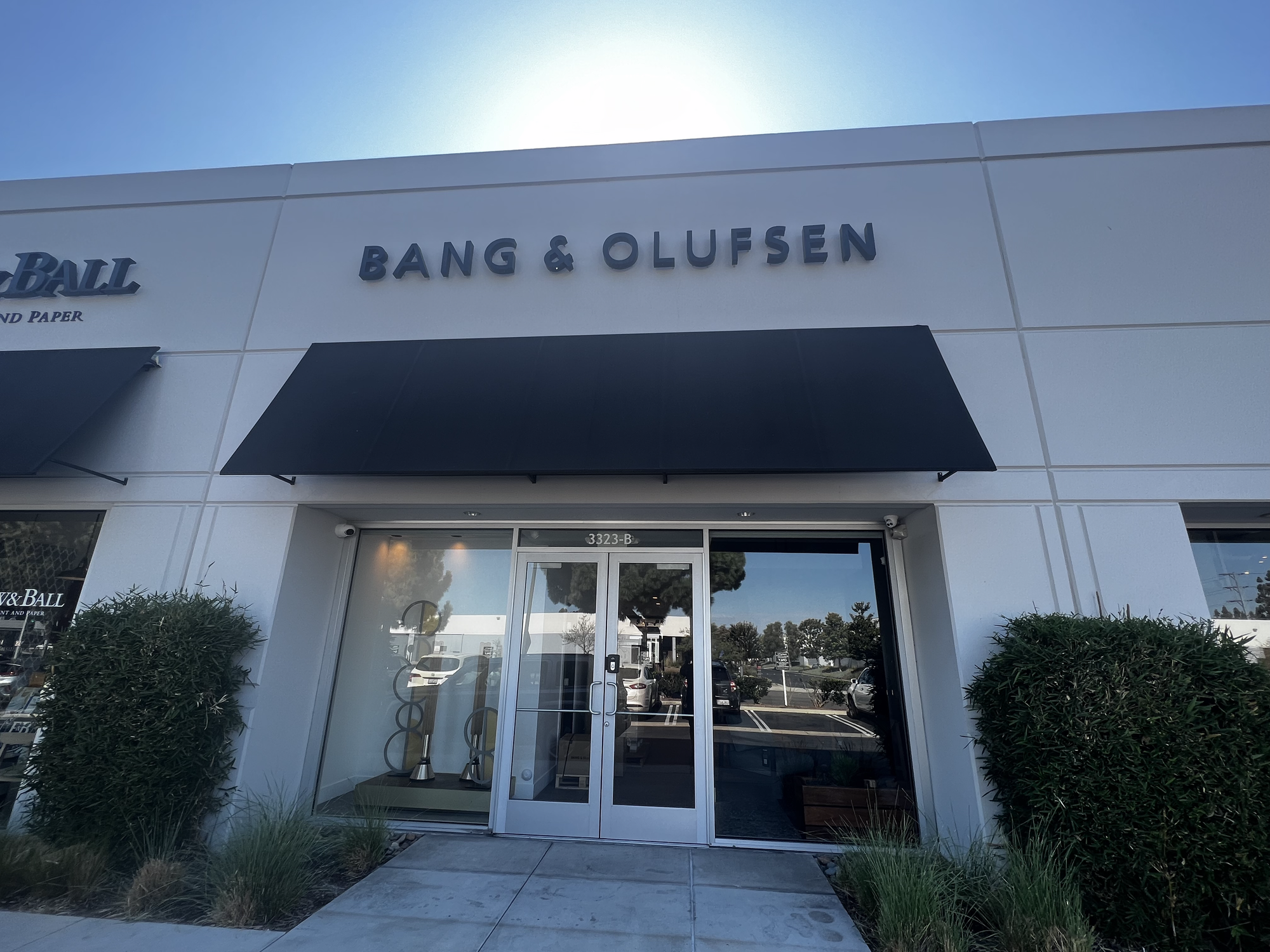 BUSINESS SHOWROOM: Bang & Olufsen in Costa Mesa, CA - Photo 1
